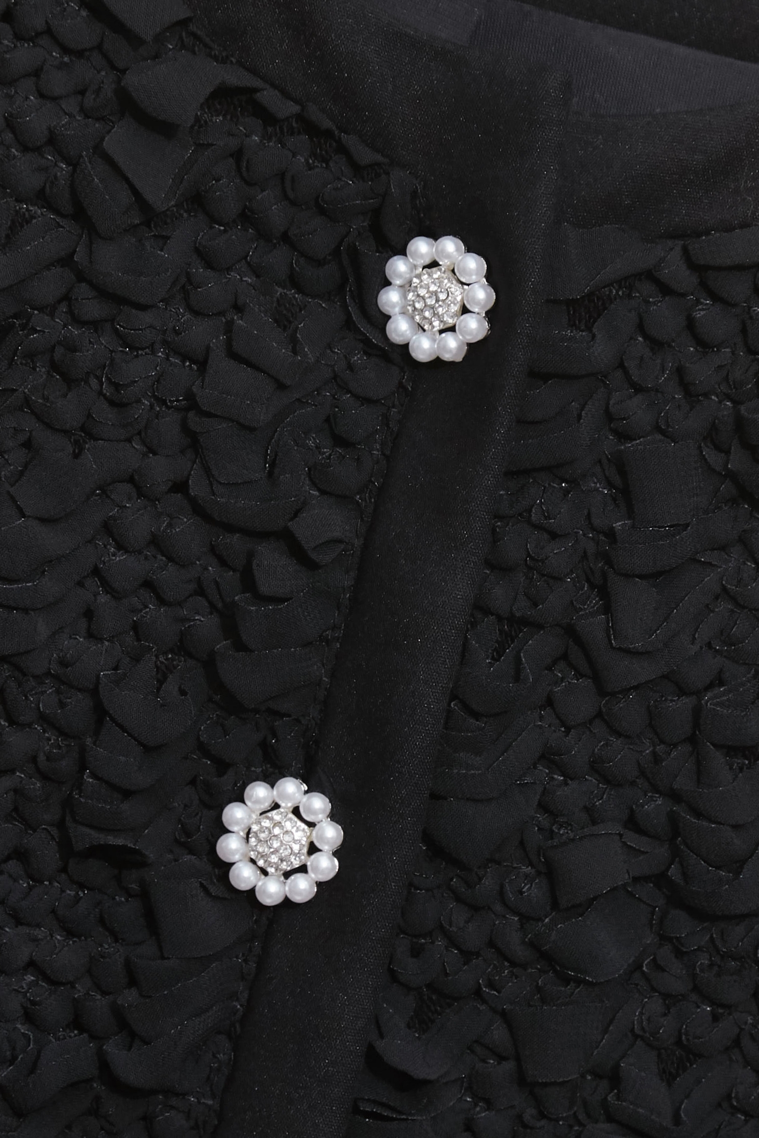 帶子紗式小香風短版外套帶子紗式小香風短版外套,一般外套,上班OL穿搭,外套,小香風,小香風外套,時髦成套搭配,珍珠,秋冬穿搭,約會特輯,花花世界