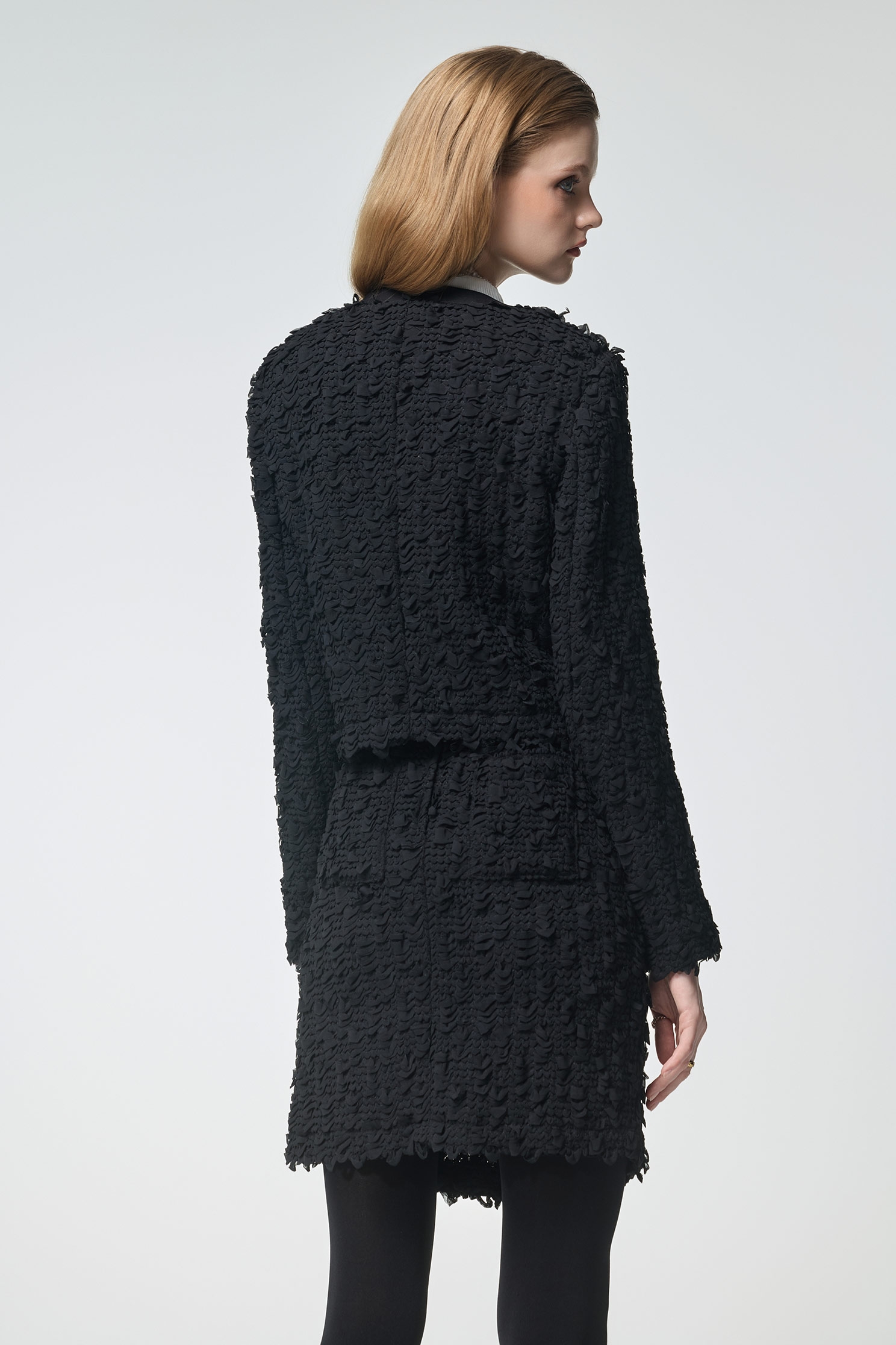 帶子紗式小香風短版外套帶子紗式小香風短版外套,一般外套,上班OL穿搭,外套,小香風,小香風外套,時髦成套搭配,珍珠,秋冬穿搭,約會特輯,花花世界