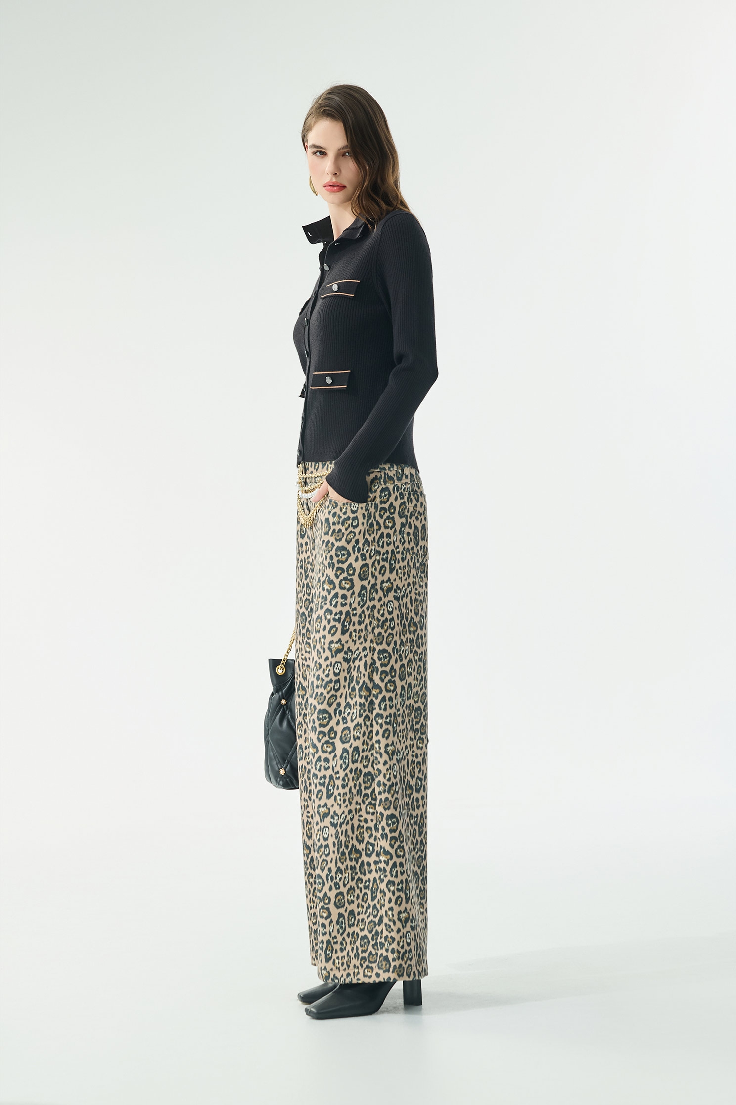 小香風質樸原色針織外套小香風質樸原色針織外套,上班OL穿搭,人氣商品,外套,小香風,小香風外套,秋冬穿搭,約會特輯,針織,針織外套