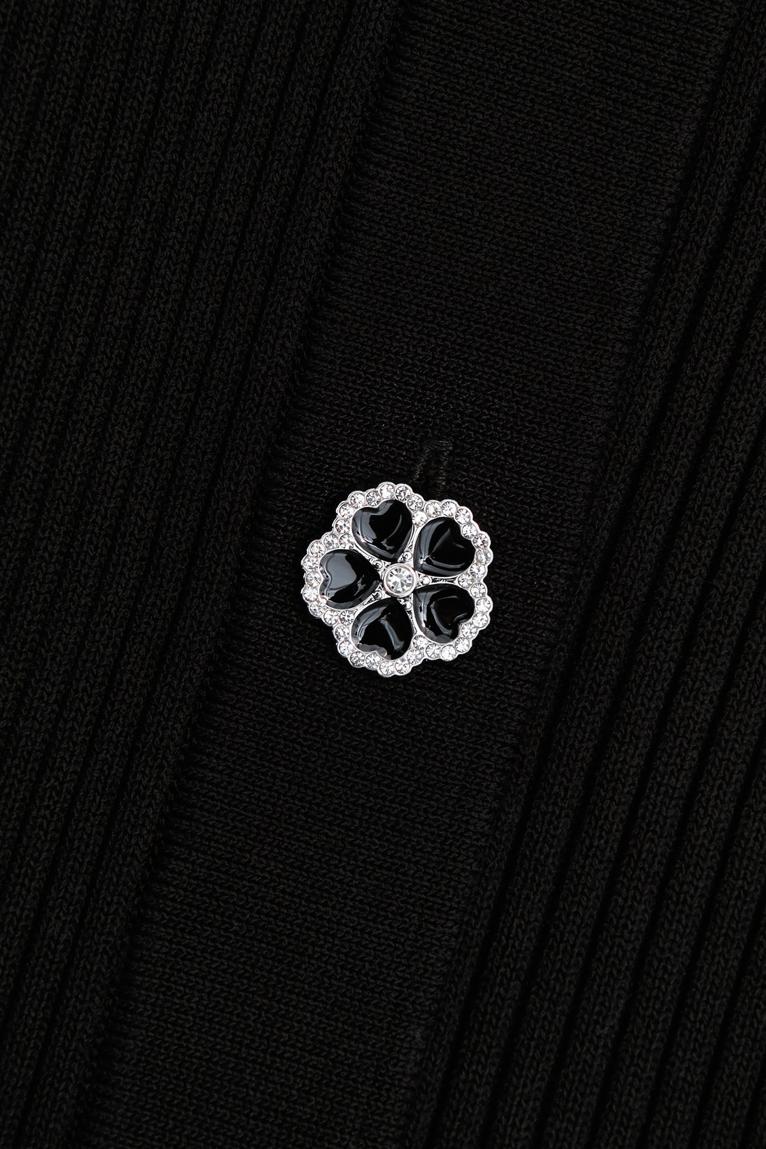 坑條修身花朵釦飾針織外罩坑條修身花朵釦飾針織外罩,上班OL穿搭,秋冬穿搭,約會特輯,針織,針織外套