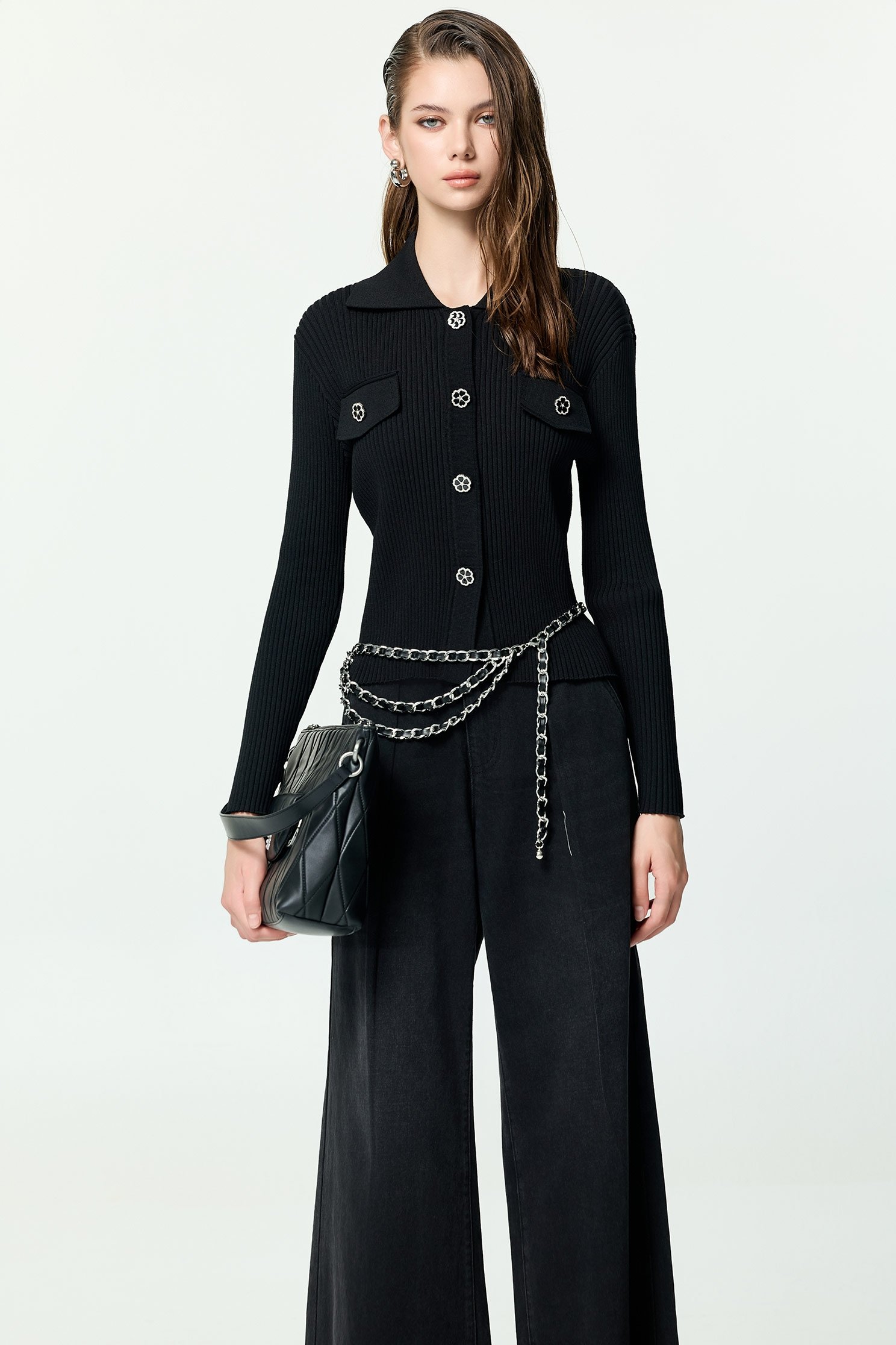 坑條修身花朵釦飾針織外罩坑條修身花朵釦飾針織外罩,上班OL穿搭,秋冬穿搭,約會特輯,針織,針織外套