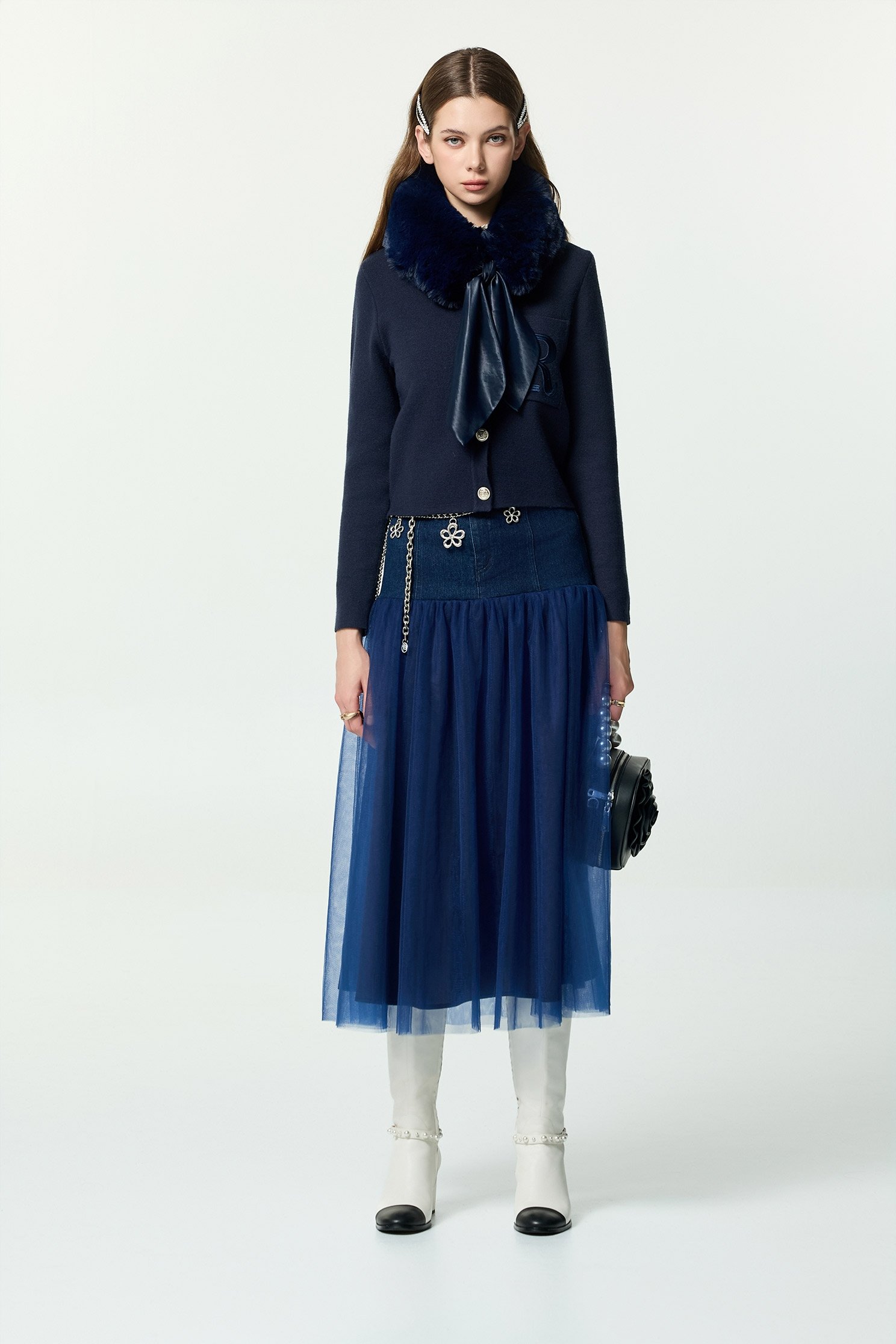 濃厚靛藍仿皮草領針織外套濃厚靛藍仿皮草領針織外套,一般外套,刺繡,外套,秋冬穿搭,針織