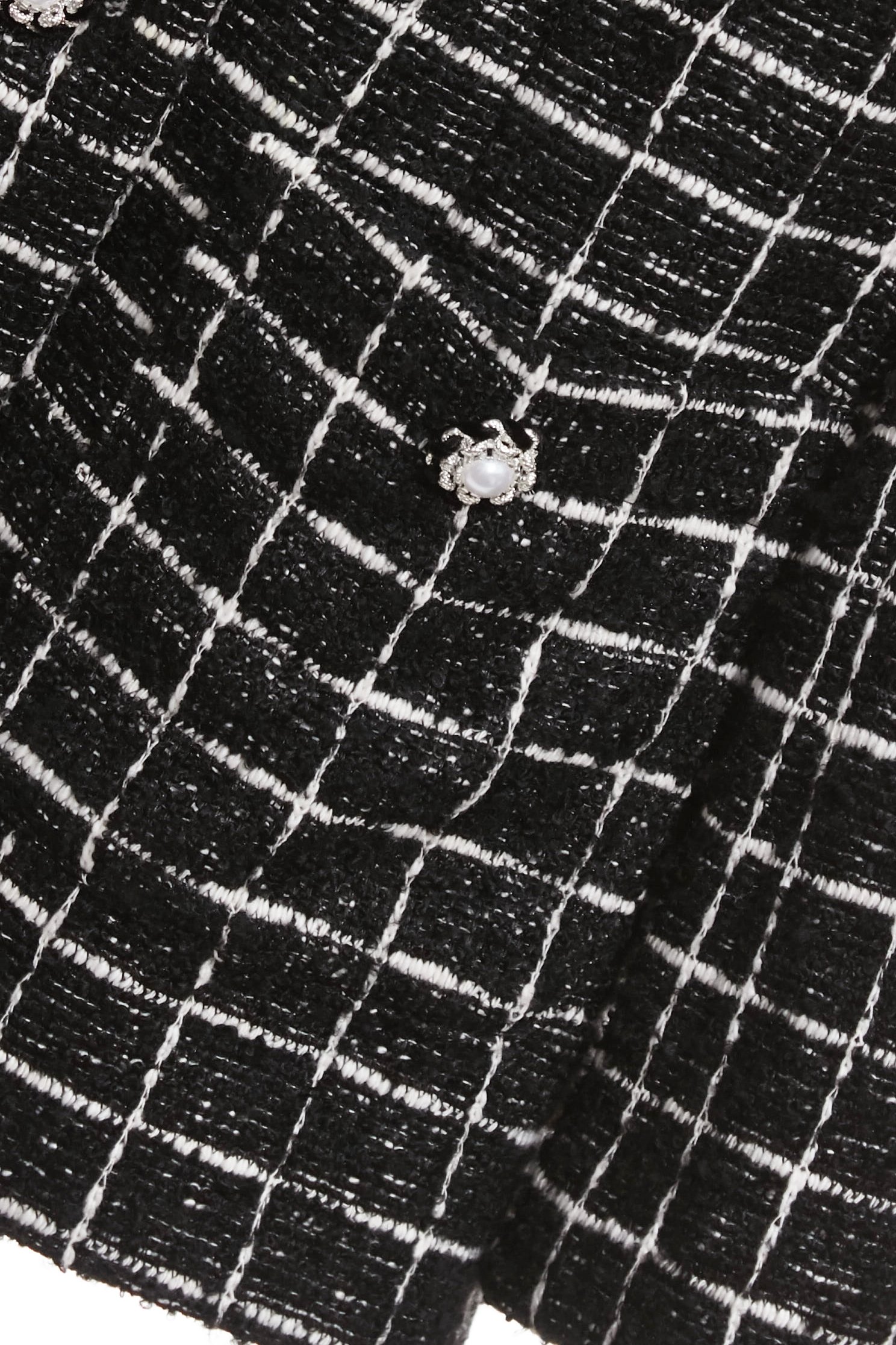 荷葉領經典黑白格彈性中長外套荷葉領經典黑白格彈性中長外套,一般外套,外套,春夏穿搭,珍珠,荷葉,針織