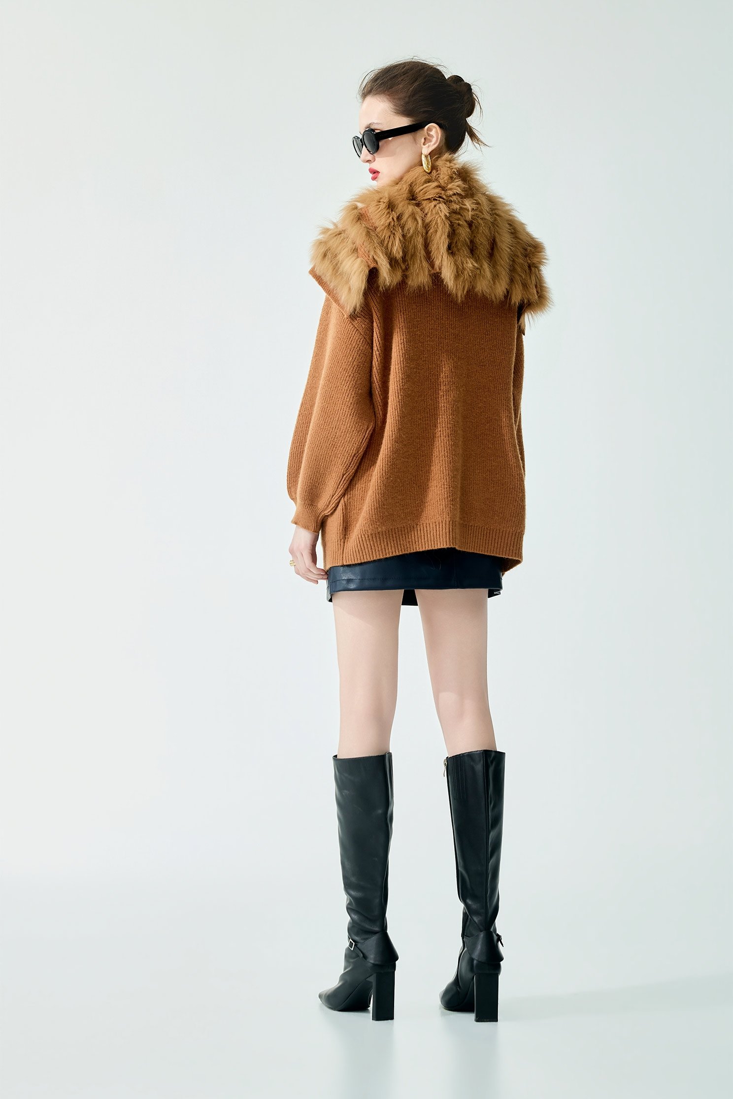 焦糖色大翻領開襟針織外套焦糖色大翻領開襟針織外套,一般外套,外套,春夏穿搭,針織,針織外套