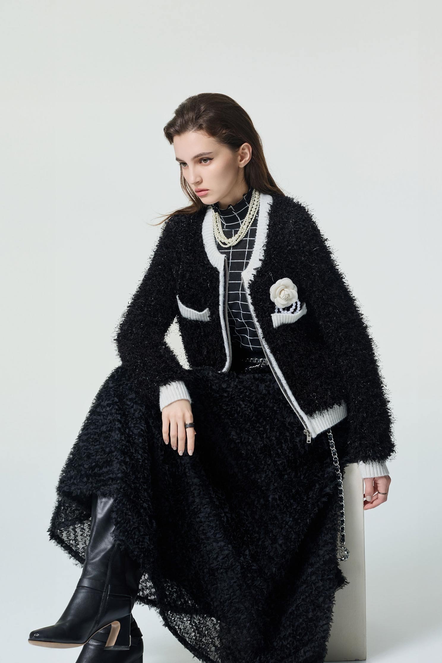 帶子紗崁銀蔥拉鍊式針織外罩帶子紗崁銀蔥拉鍊式針織外罩,一般外套,外套,春夏穿搭,針織,針織外套,黑色外套