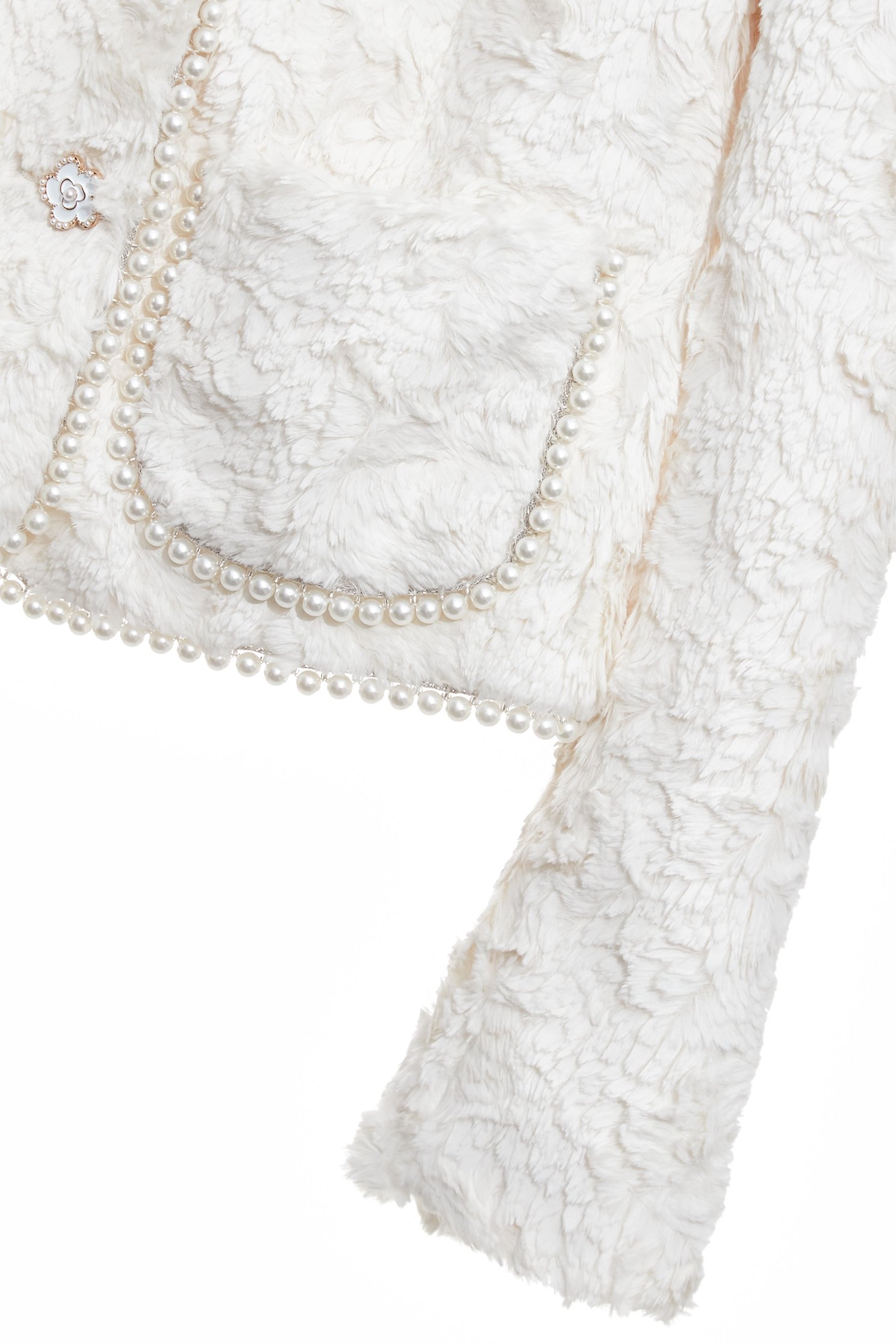 復古珍珠白仿皮草壓紋外套復古珍珠白仿皮草壓紋外套,一般外套,上班OL穿搭,外套,春夏穿搭,珍珠,白色外套