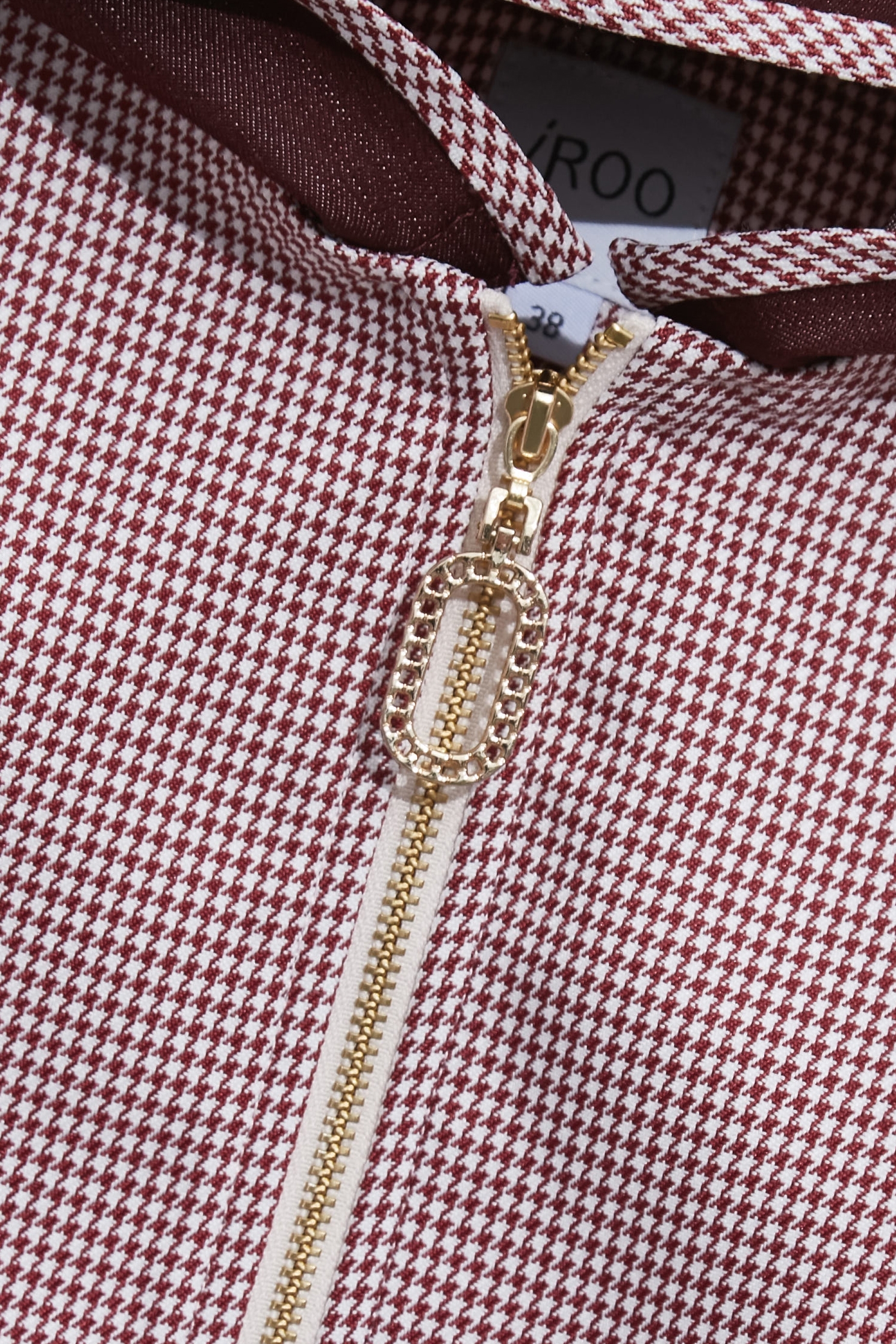 櫻桃巧克力色格紋外套櫻桃巧克力色格紋外套,一般外套,外套,春夏穿搭,格紋,連帽外套