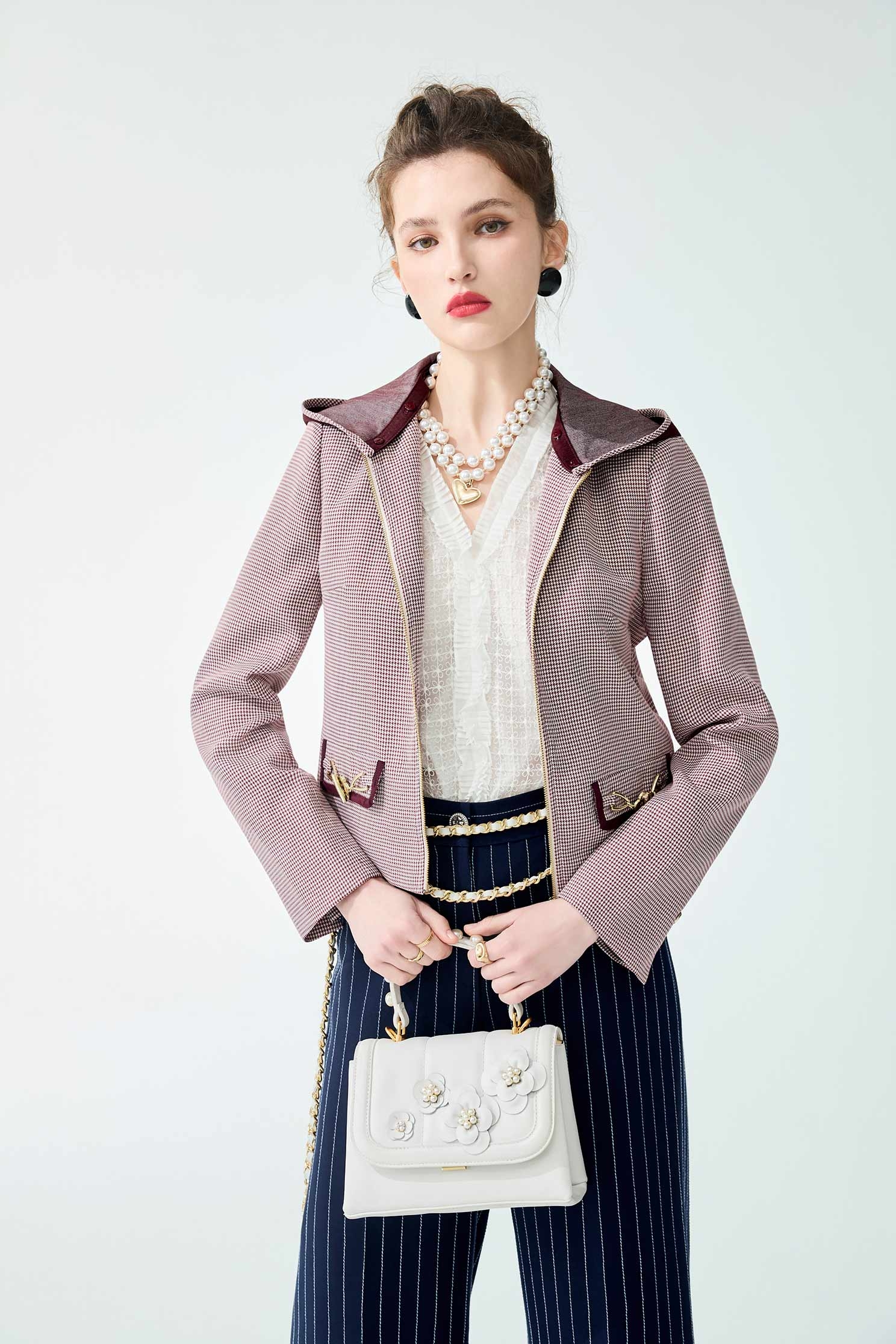 櫻桃巧克力色格紋外套櫻桃巧克力色格紋外套,一般外套,外套,春夏穿搭,格紋,連帽外套