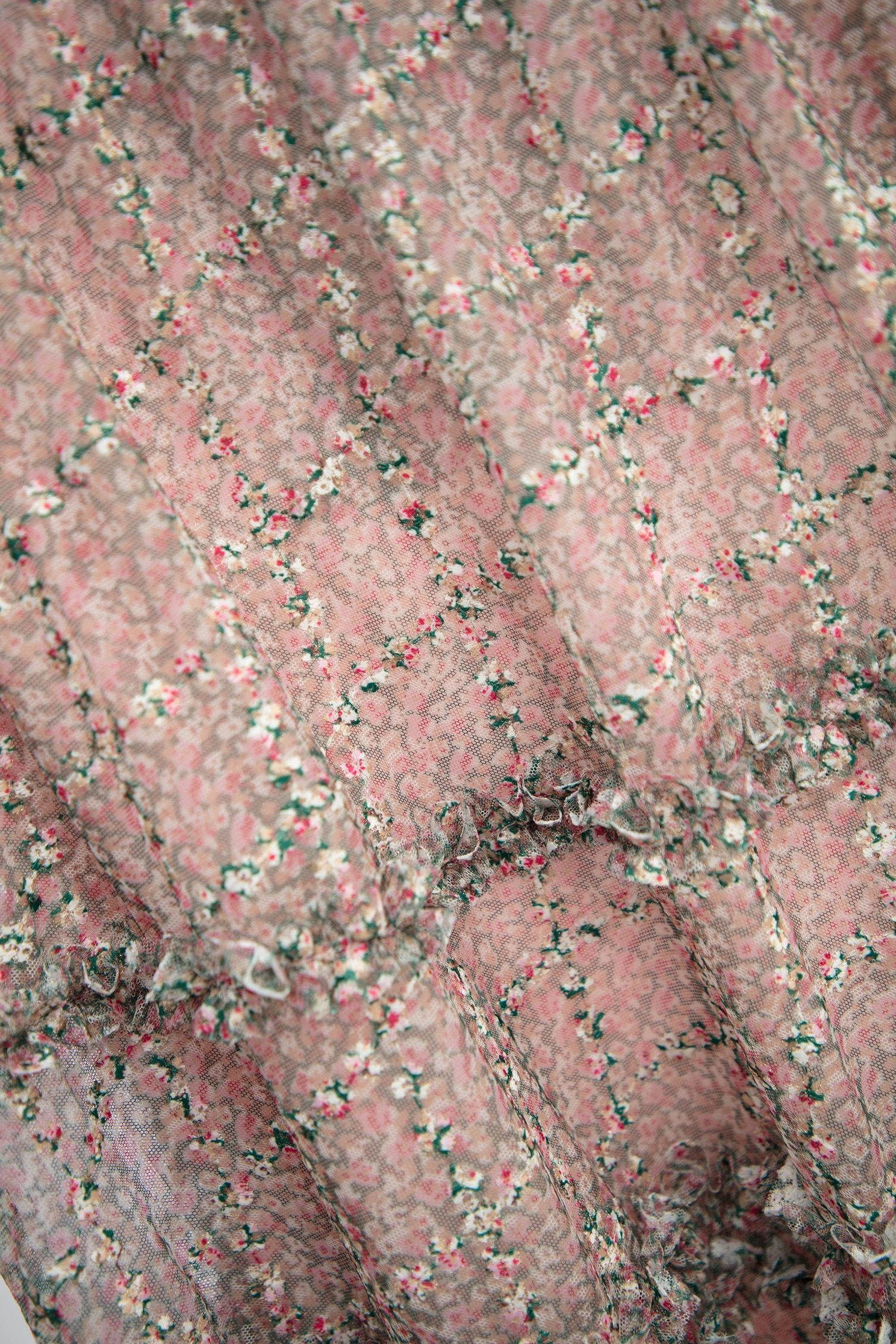 印花綴繡花網紗長裙印花綴繡花網紗長裙,刺繡,派對特輯,秋冬穿搭,網紗,網裙,繡花
