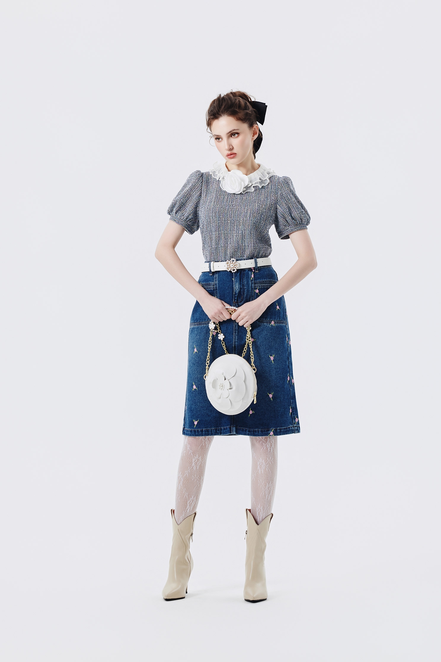 玫瑰石英粉花朵刺繡牛仔裙玫瑰石英粉花朵刺繡牛仔裙,刺繡,牛仔,牛仔裙,秋冬穿搭