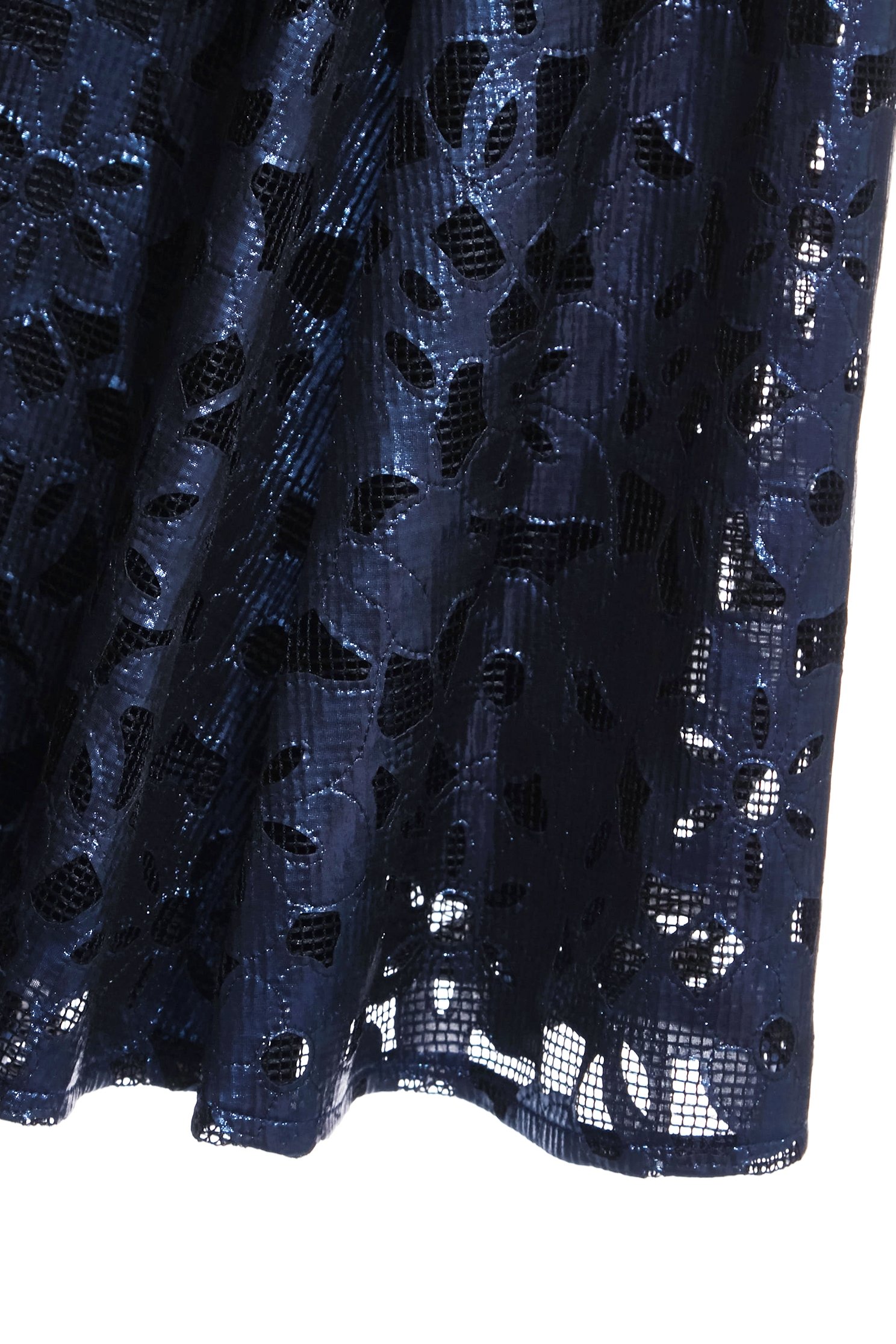 光澤感壓花中長裙光澤感壓花中長裙,春夏穿搭,約會特輯,網裙,長裙