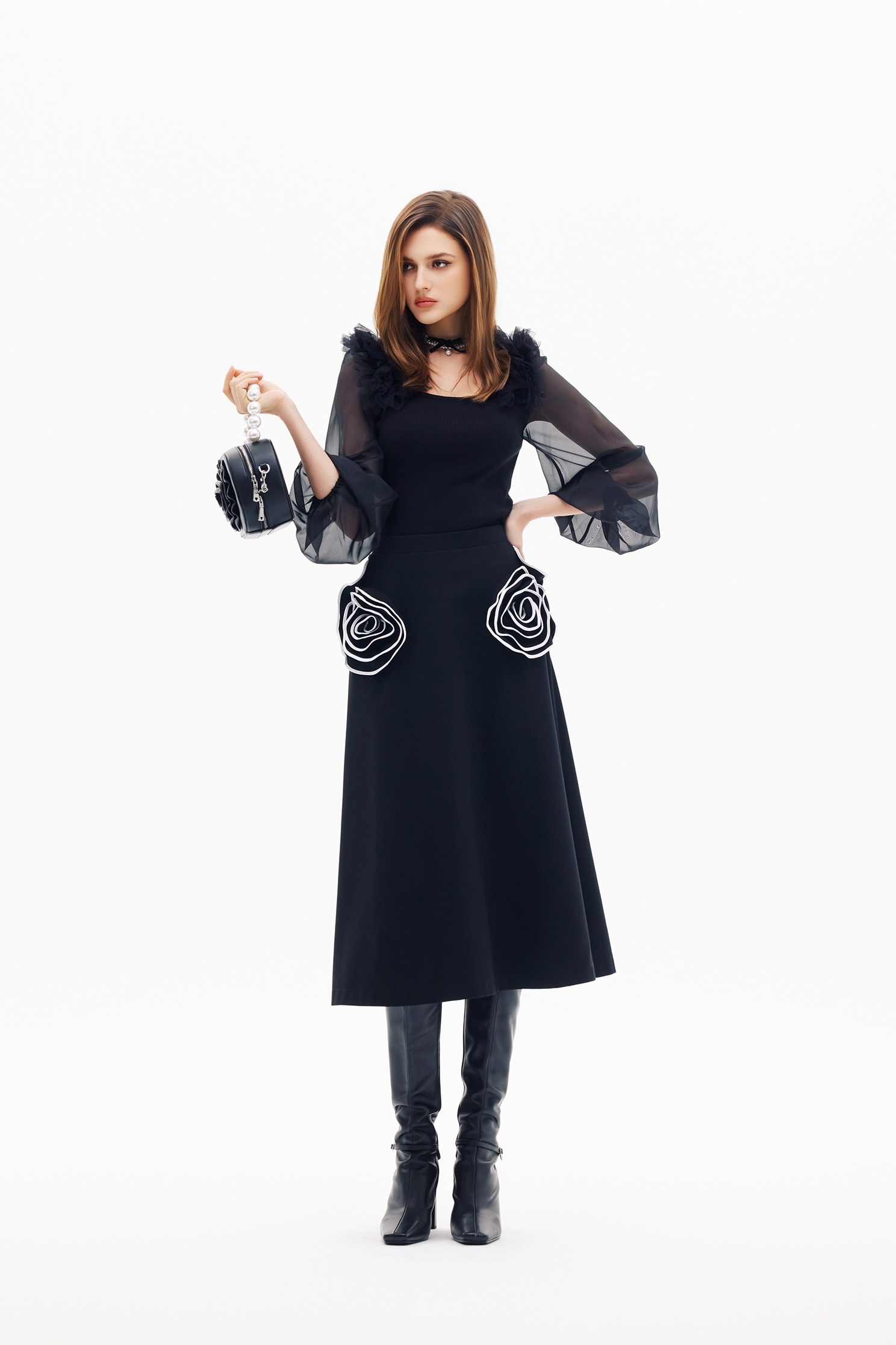 鑲色邊手工繞花中長展裙鑲色邊手工繞花中長展裙,上班OL穿搭,春夏穿搭,約會特輯,長裙,黑色裙子