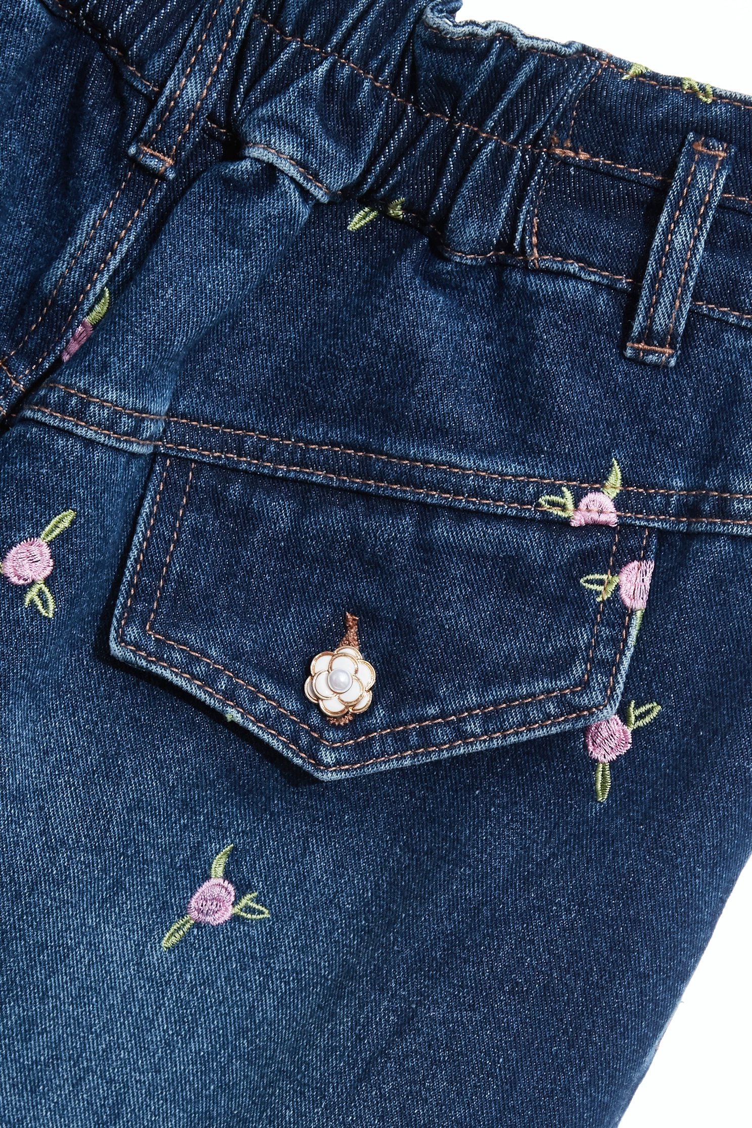 玫瑰石英粉花朵刺繡牛仔褲玫瑰石英粉花朵刺繡牛仔褲,刺繡,牛仔,牛仔褲,秋冬穿搭,褲子