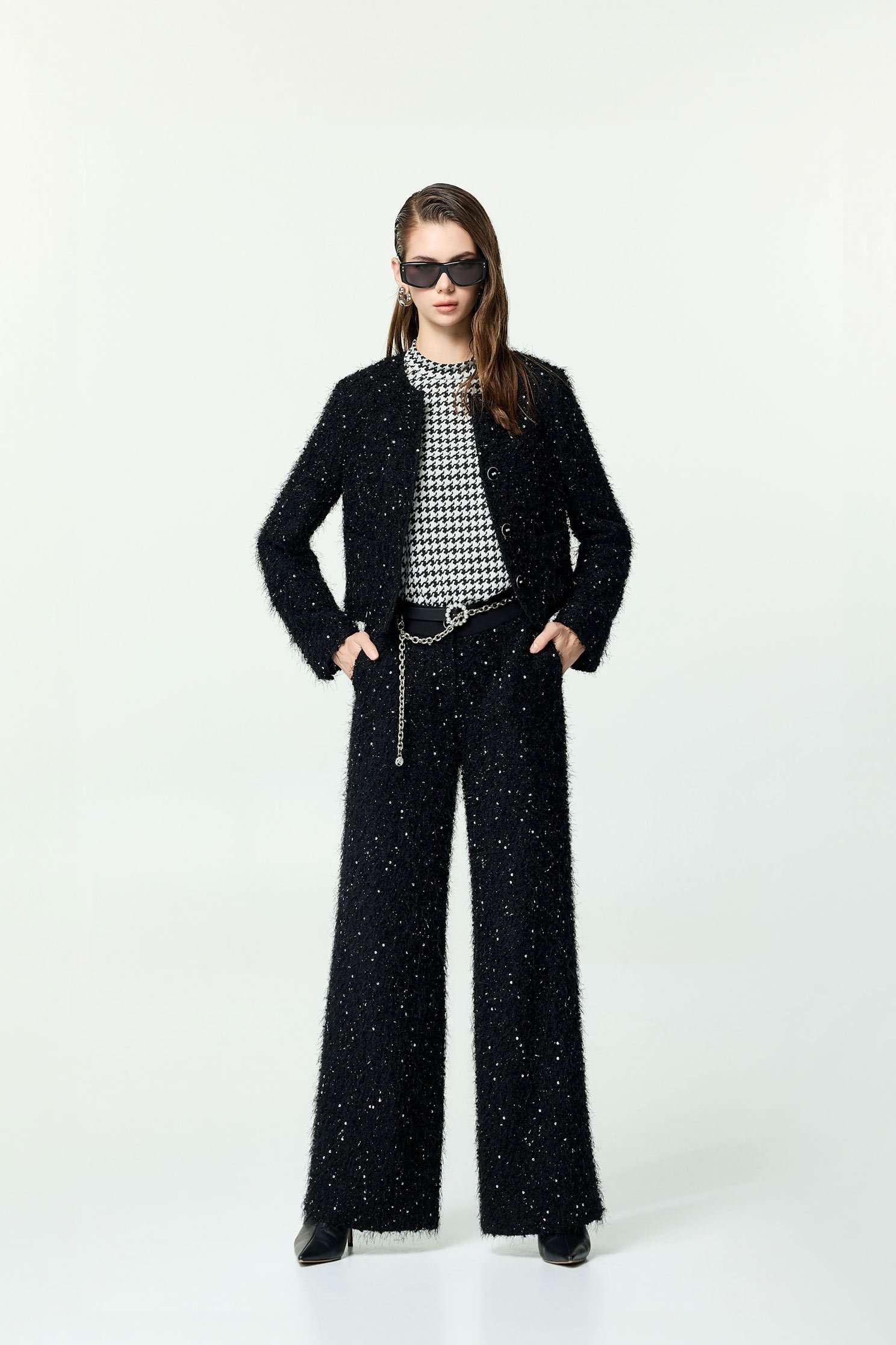 花呢崁亮片羽毛紗小香直筒褲花呢崁亮片羽毛紗小香直筒褲,上班OL穿搭,寬褲,時髦成套搭配,派對特輯,秋冬穿搭,褲子