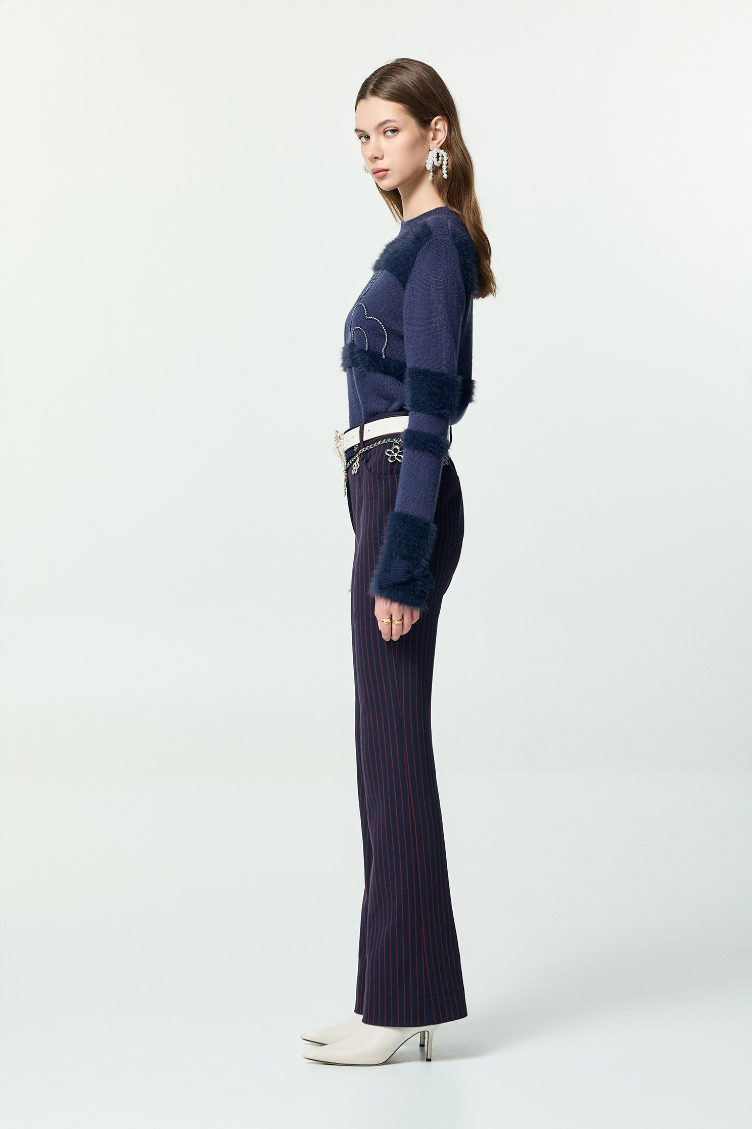 火焰色條紋喇叭長褲火焰色條紋喇叭長褲,喇叭褲,條紋,秋冬穿搭,褲子,針織