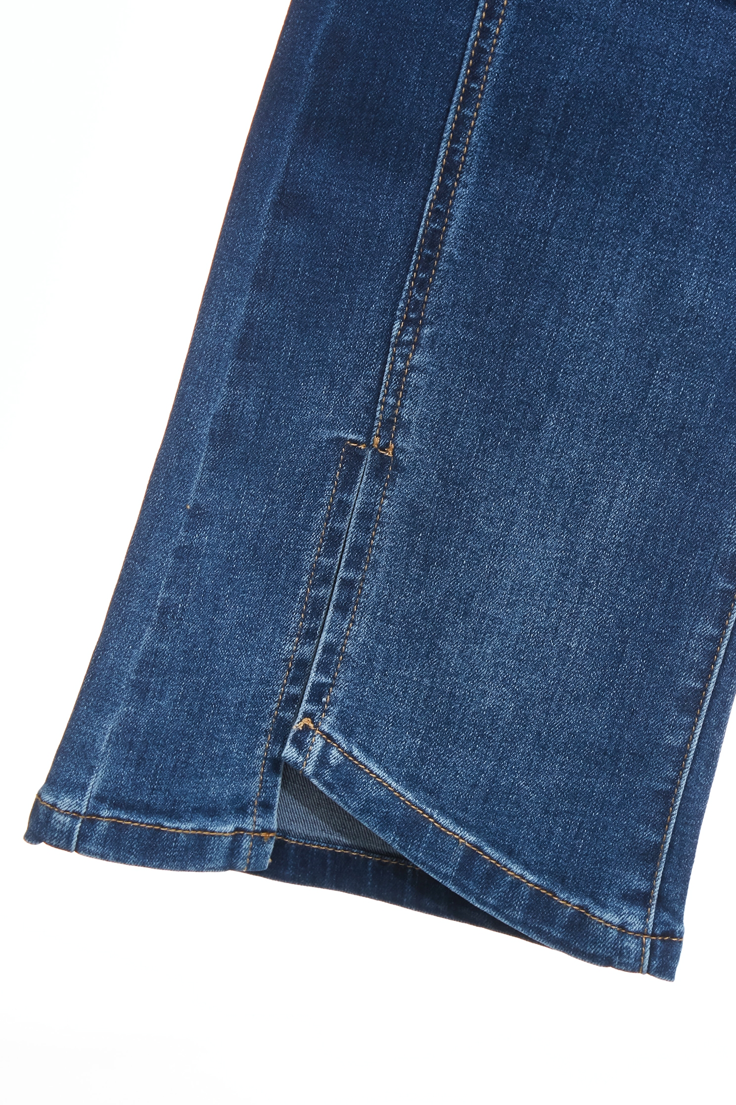 雙腰頭漸層牛仔喇叭長褲雙腰頭漸層牛仔喇叭長褲,上班OL穿搭,丹寧,春夏穿搭,牛仔,牛仔褲,約會特輯,蝴蝶結,長褲