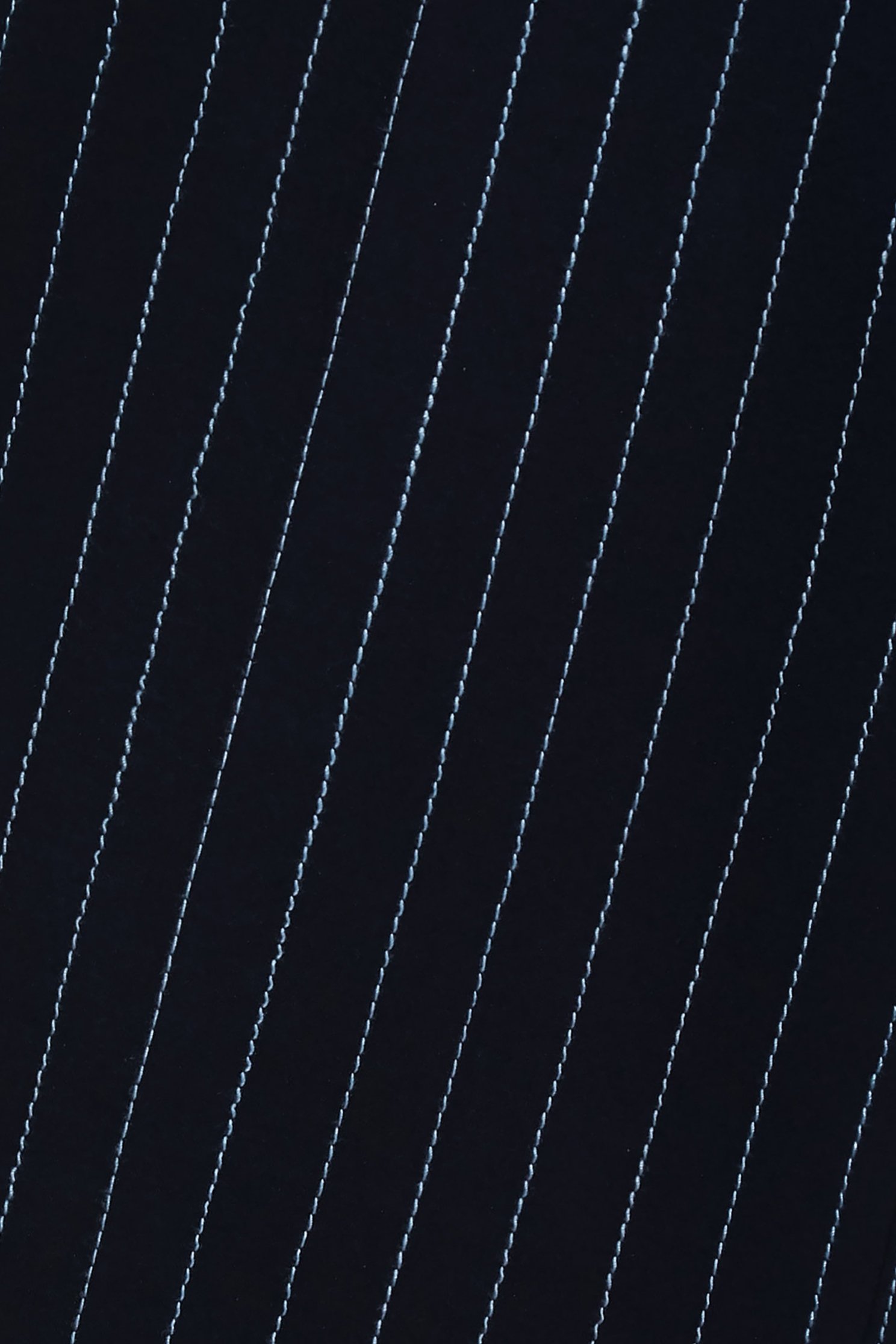 濃厚靛藍刺繡條寬褲濃厚靛藍刺繡條寬褲,上班OL穿搭,刺繡,喇叭褲,寬褲,春夏穿搭,時髦成套搭配,條紋,褲子,長褲