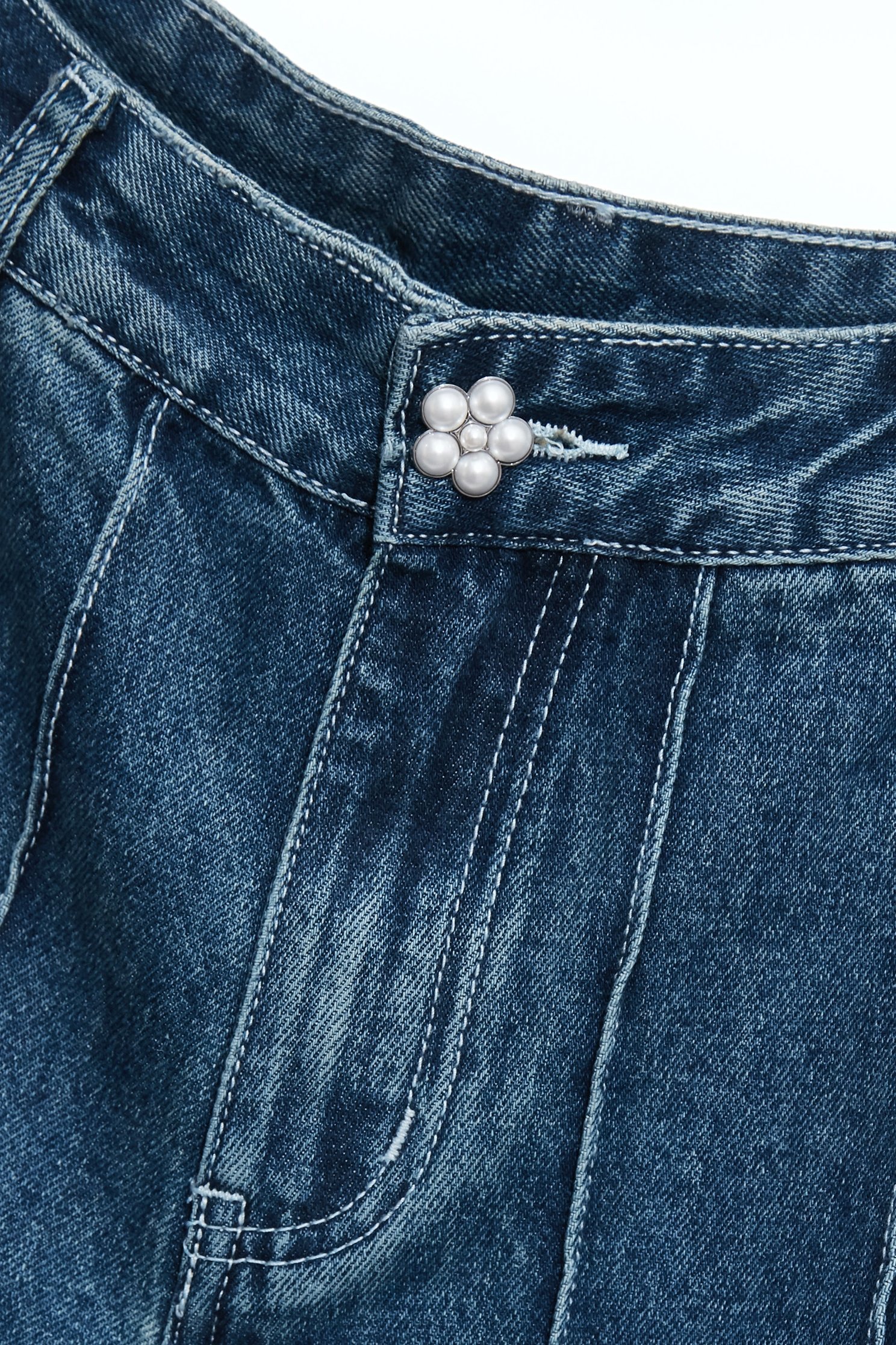 打褶漸層染牛仔喇叭褲打褶漸層染牛仔喇叭褲,寬褲,春夏穿搭,牛仔,牛仔褲,褲子