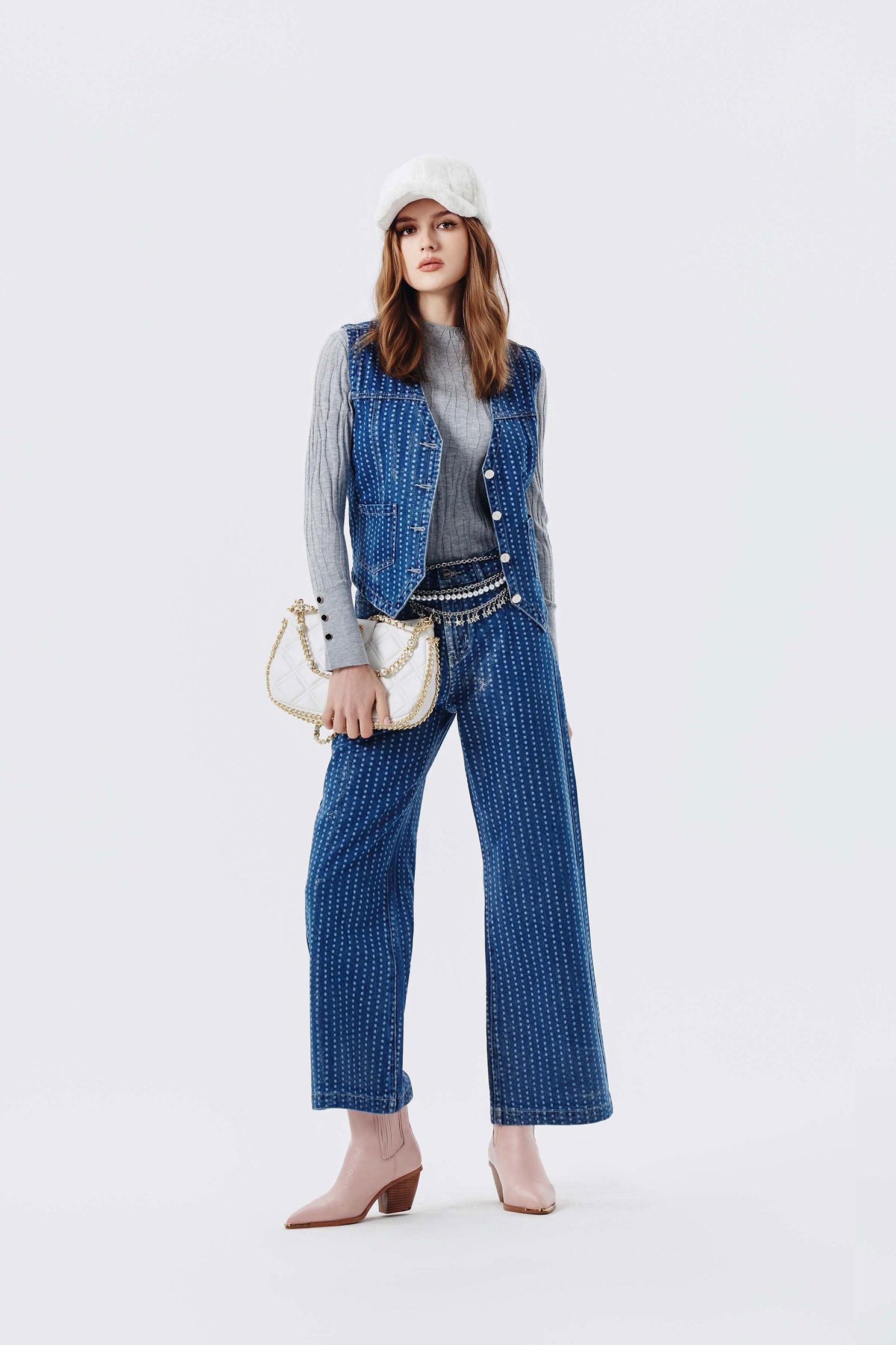 光澤感點點覆膜牛仔背心光澤感點點覆膜牛仔背心,一般背心,一般背心馬甲,丹寧,外套,時髦成套搭配,牛仔,牛仔外套,背心