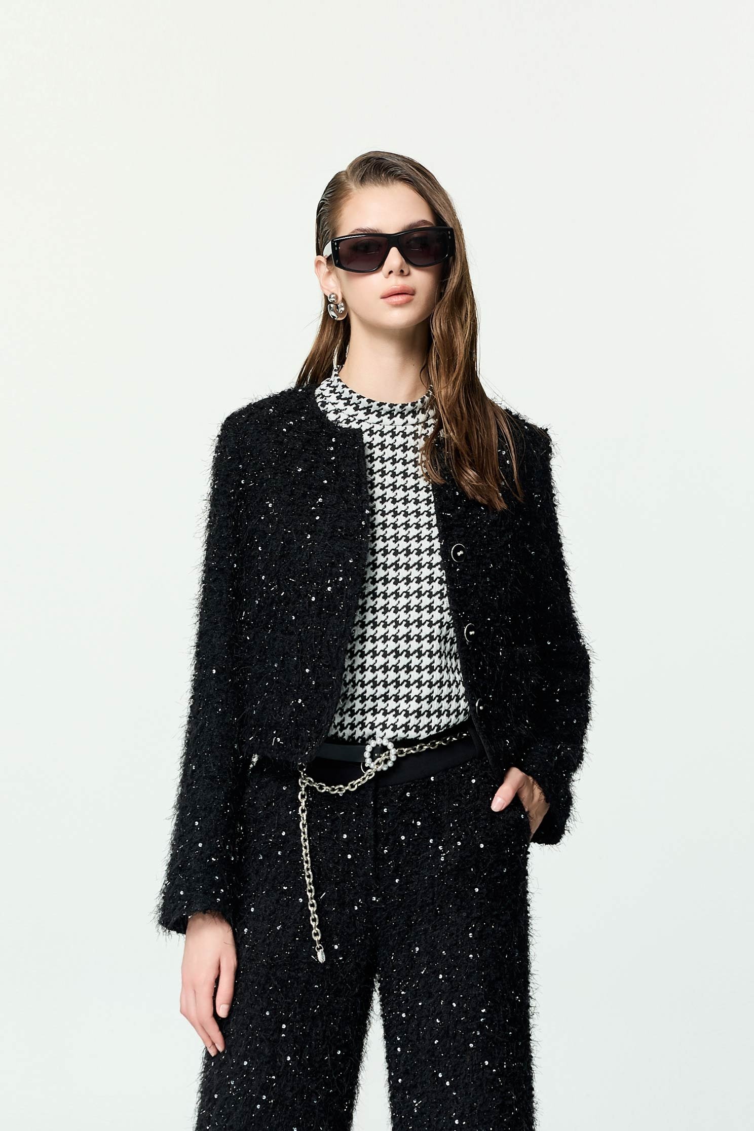 黑白千鳥格小高領背心單品黑白千鳥格小高領背心單品,一般背心,一般背心馬甲,上班OL穿搭,時髦成套搭配,無袖背心,秋冬穿搭,背心