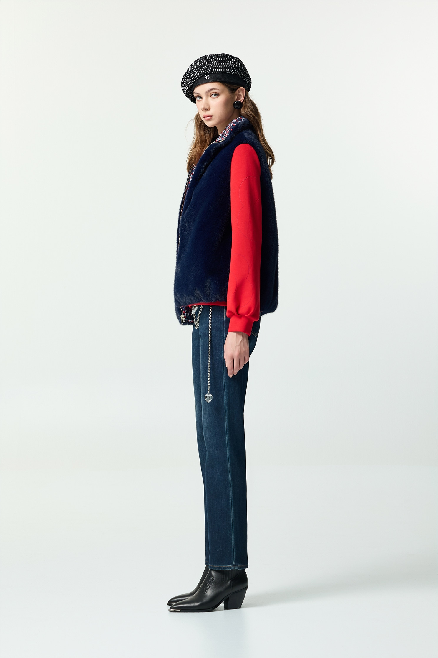 濃厚靛藍仿皮草正反穿外套濃厚靛藍仿皮草正反穿外套,一般外套,一般背心,一般背心馬甲,外套,秋冬穿搭,背心