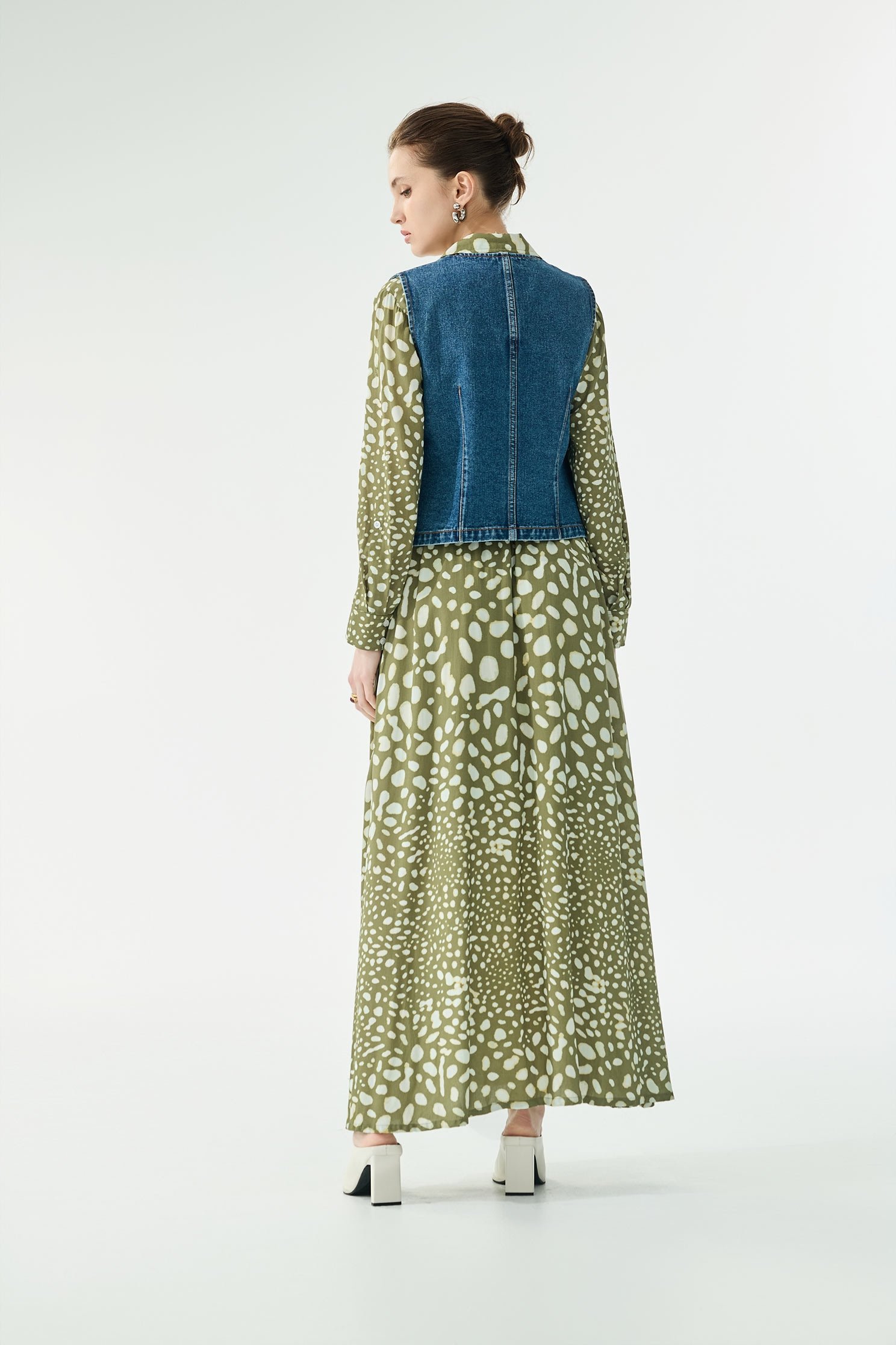 個性造型身片牛仔背心個性造型身片牛仔背心,一般外套,一般背心,一般背心馬甲,外套,春夏穿搭,牛仔,牛仔外套,背心