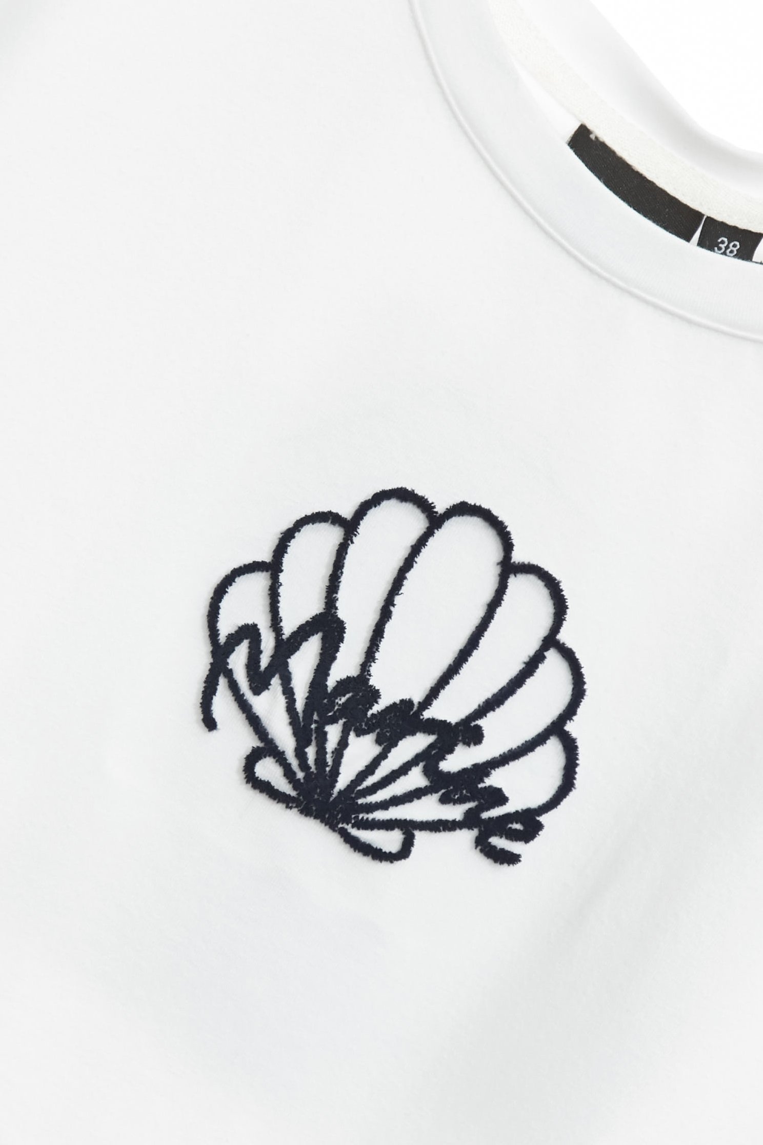 貝殼植絨T恤上衣貝殼植絨T恤上衣,T-Shirt,上衣,春夏穿搭,白色上衣,純棉