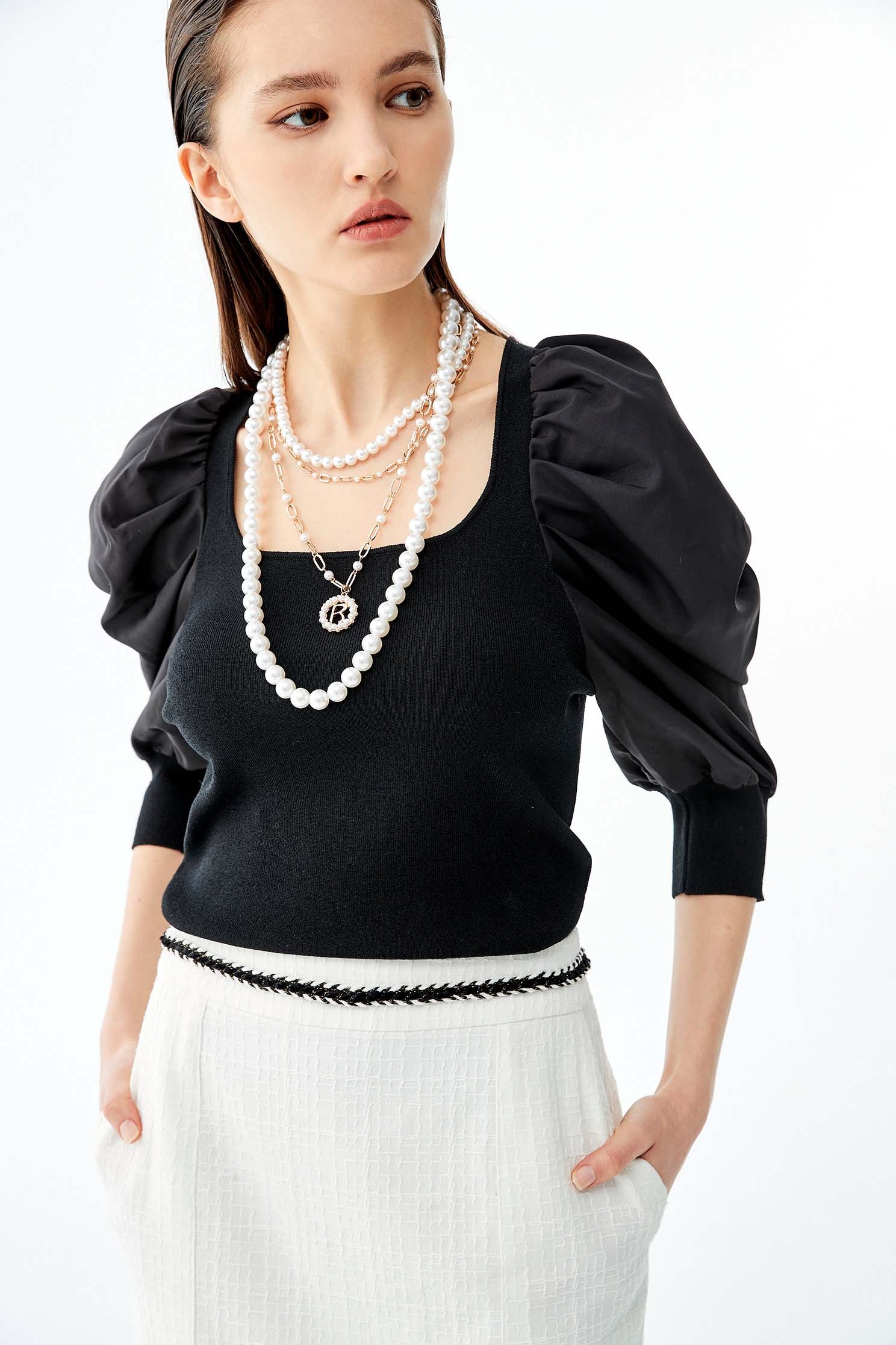 燈籠袖針織上衣燈籠袖針織上衣,上衣,春夏穿搭,針織,針織衫,黑色上衣