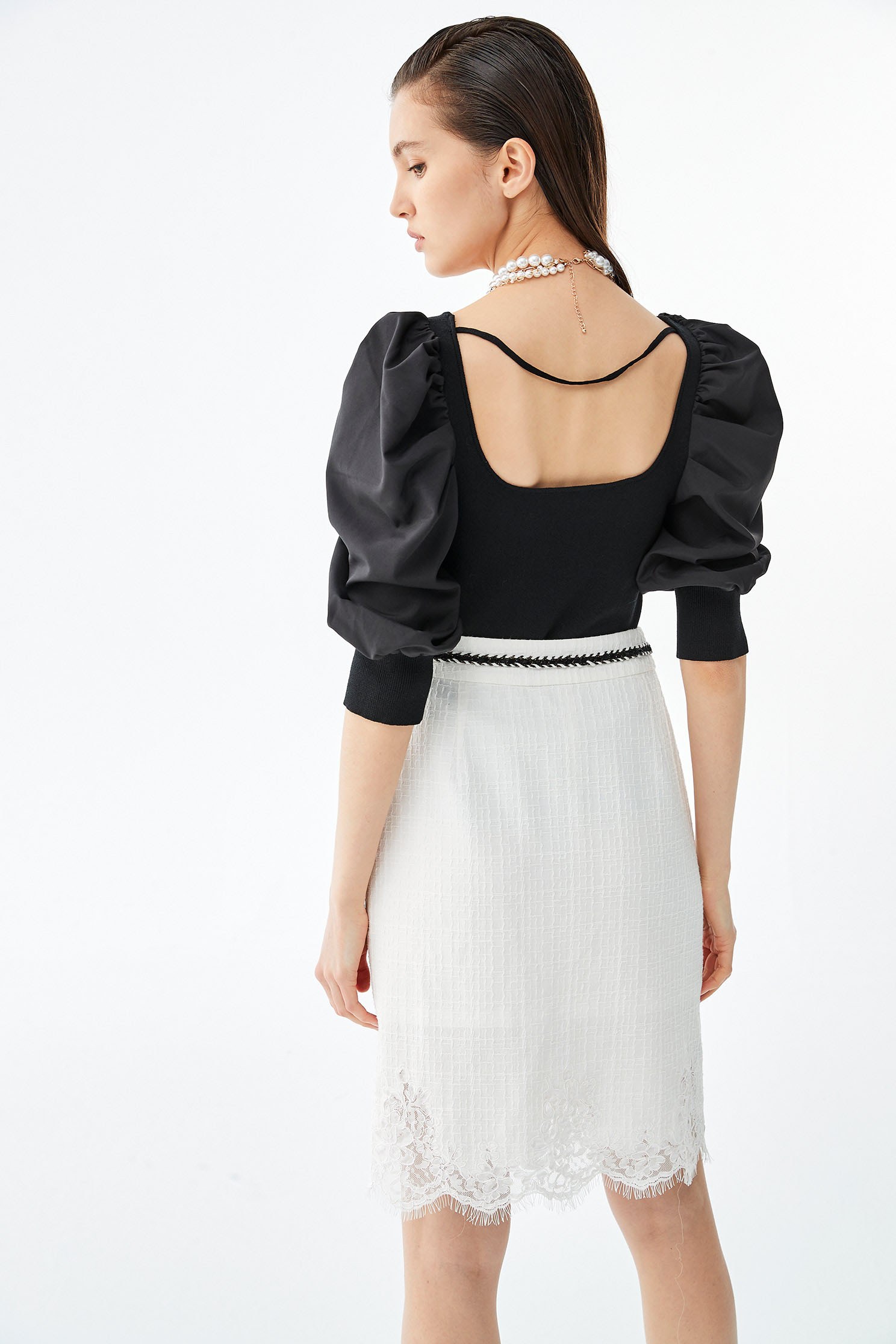 燈籠袖針織上衣燈籠袖針織上衣,上衣,春夏穿搭,針織,針織衫,黑色上衣