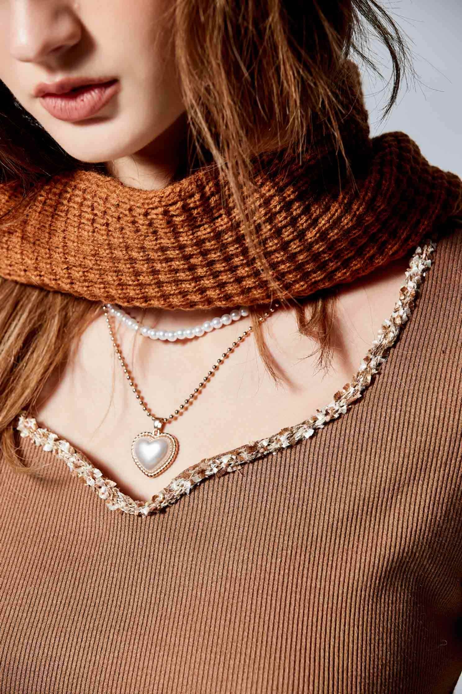 咖色桃心領坑條內搭咖色桃心領坑條內搭,上衣,人氣商品,內搭上衣,秋冬穿搭