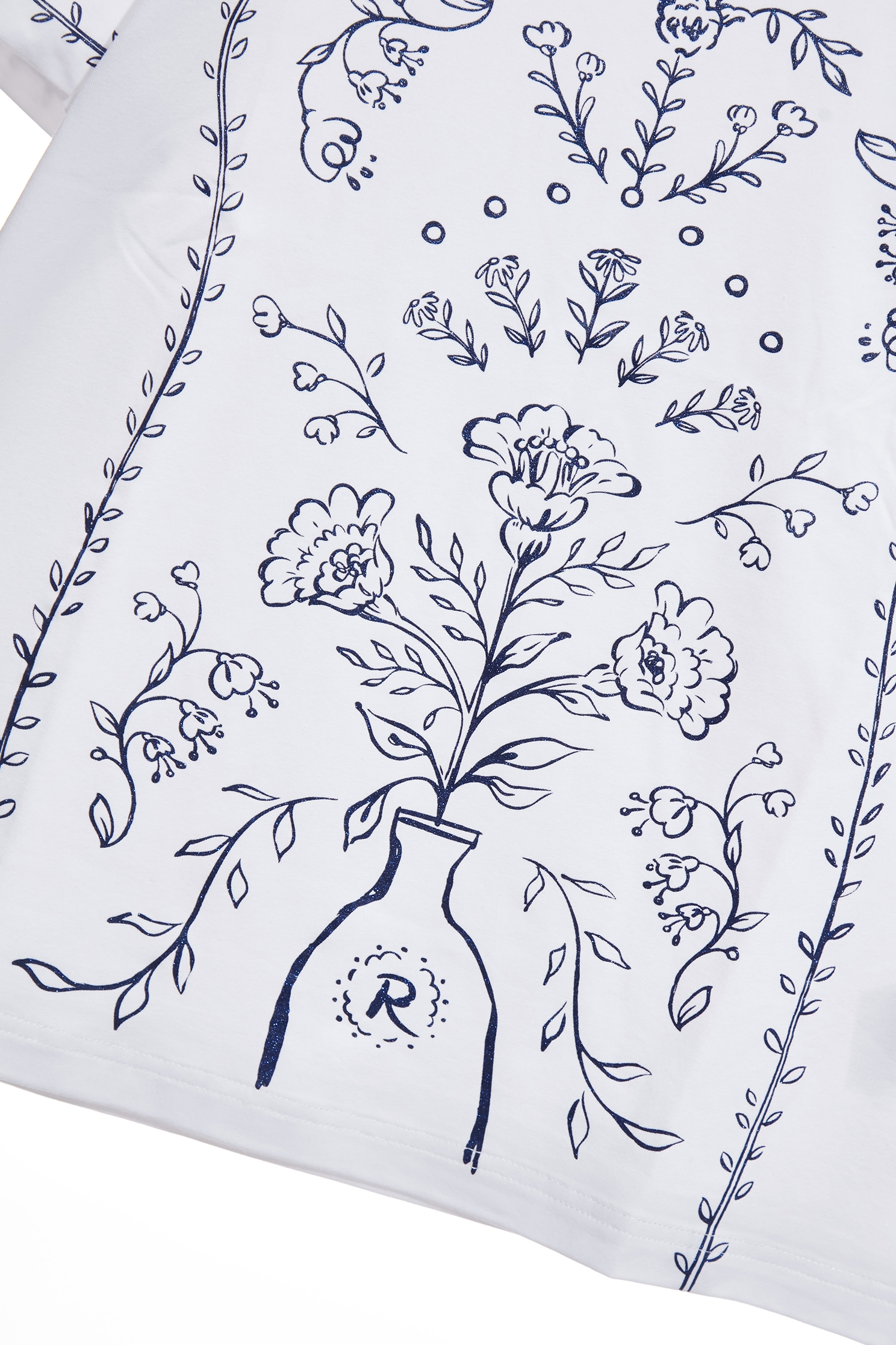 光學白復古壁花刺繡Ｔ恤上衣光學白復古壁花刺繡Ｔ恤上衣,T-Shirt,T恤,上衣,刺繡,秋冬穿搭,約會特輯,純棉