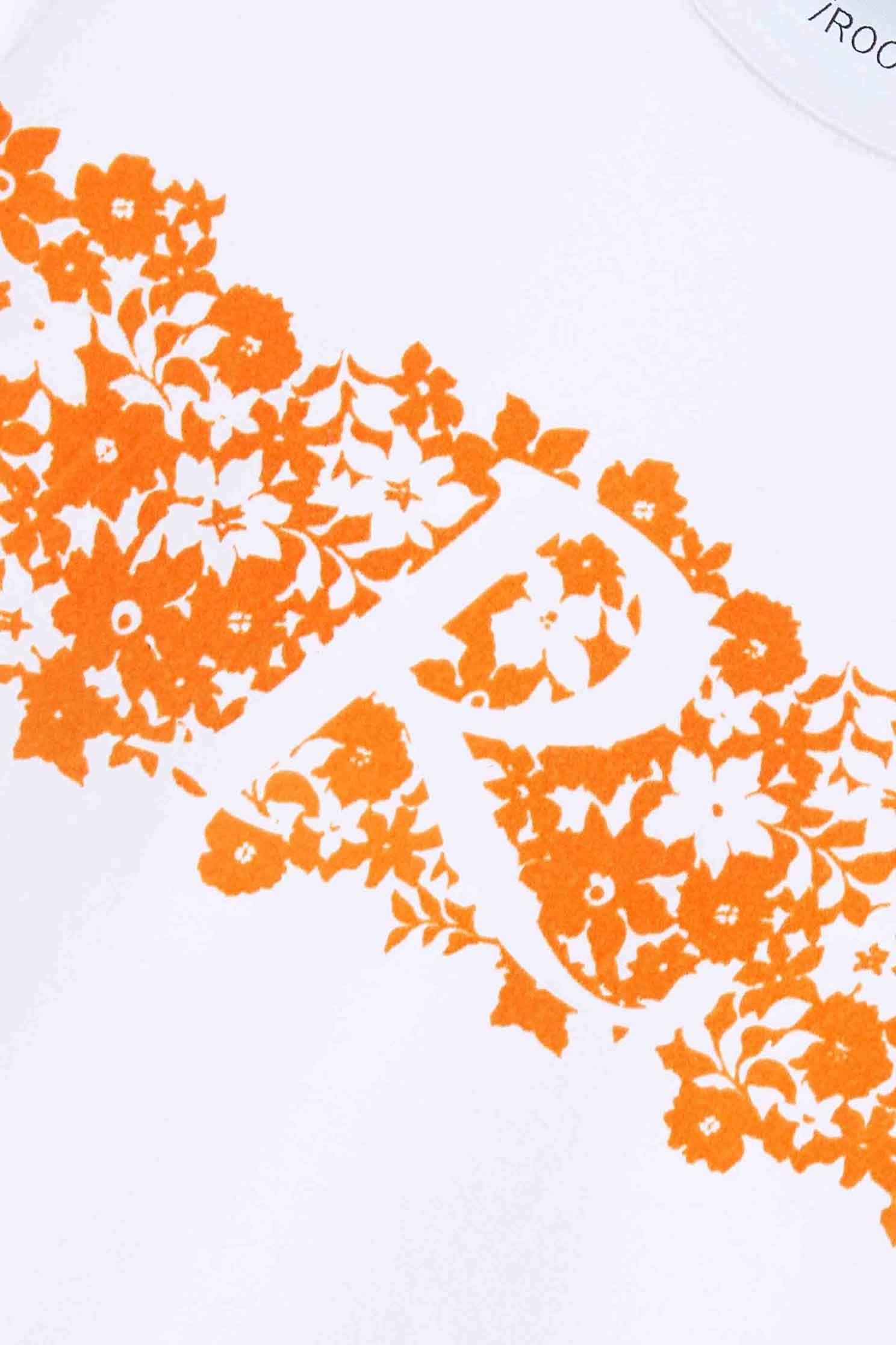 拓印手法植絨T恤拓印手法植絨T恤,T-Shirt,上衣,白色上衣,秋冬穿搭,純棉,舒適主義