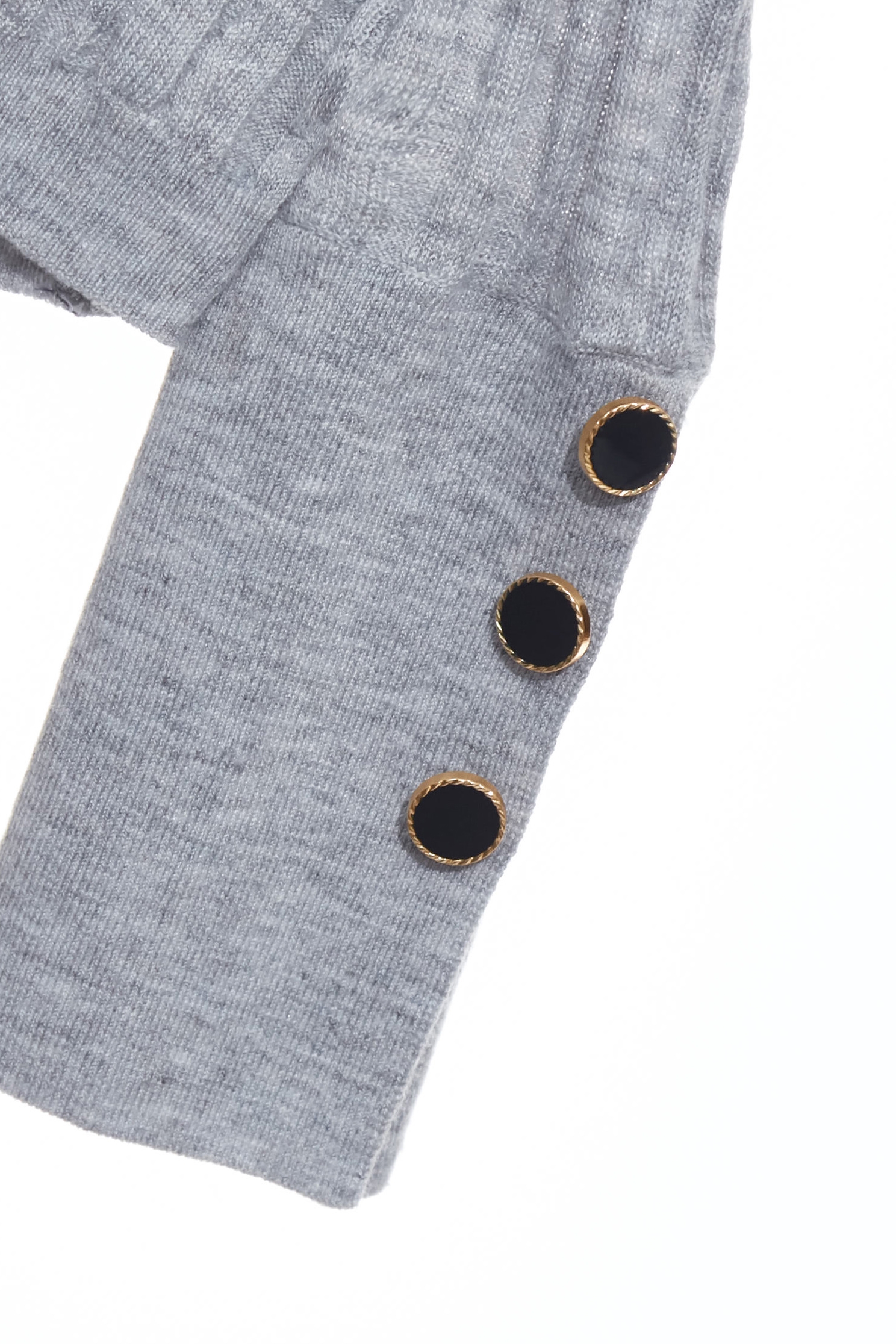 安靜灰波紋針織上衣安靜灰波紋針織上衣,上班OL穿搭,上衣,秋冬穿搭,約會特輯,針織,針織上衣,針織衫