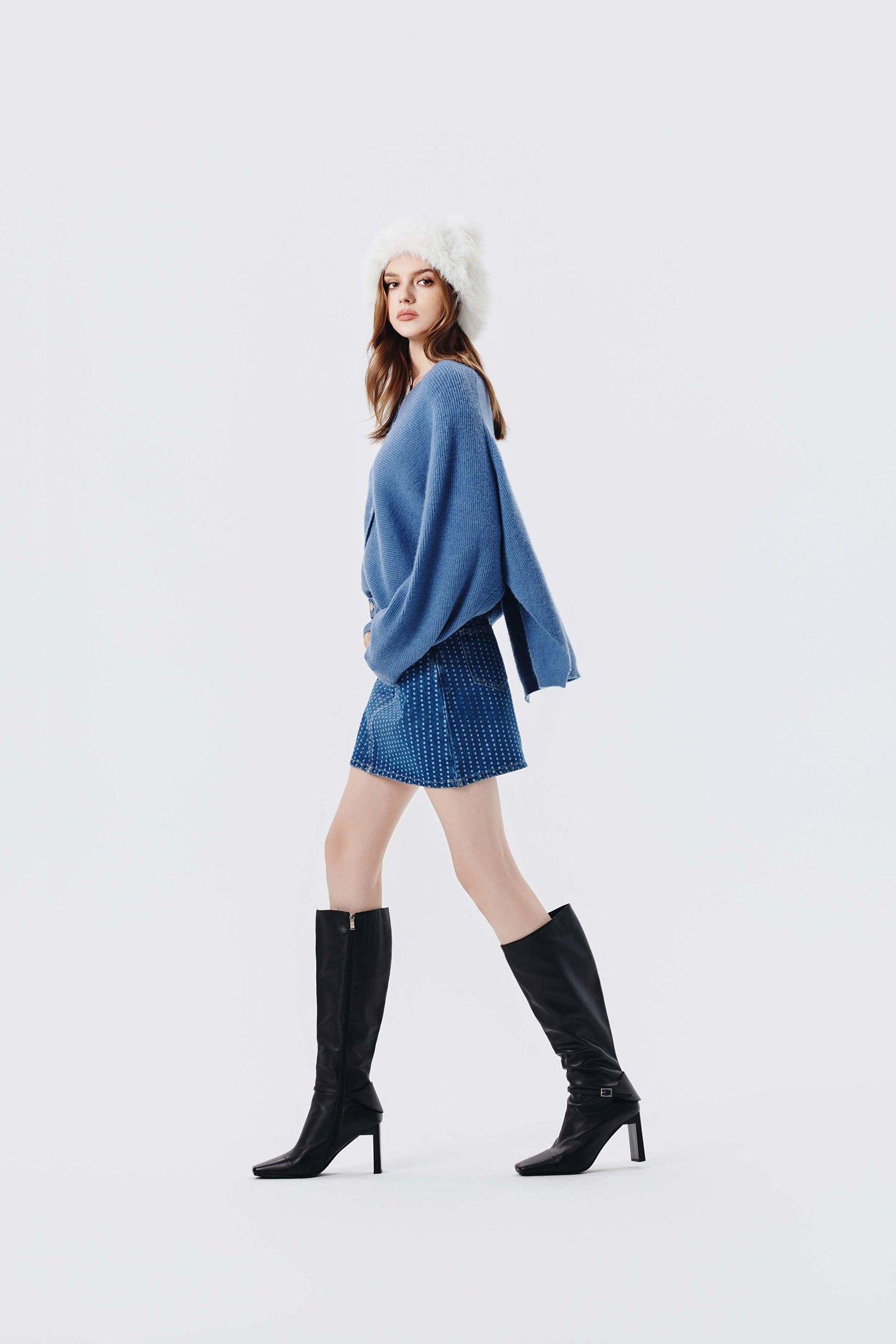 復古藍飛鼠袖針織上衣復古藍飛鼠袖針織上衣,上衣,秋冬穿搭,約會特輯,針織,針織上衣,針織衫