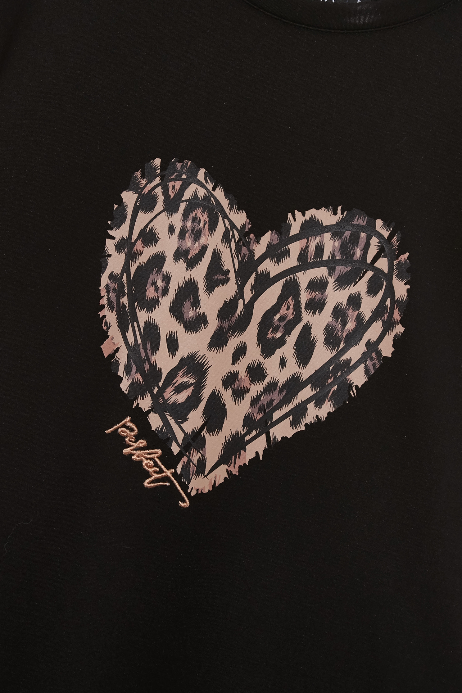 豹紋愛心刺繡T恤上衣豹紋愛心刺繡T恤上衣,上衣,刺繡,秋冬穿搭,黑色上衣