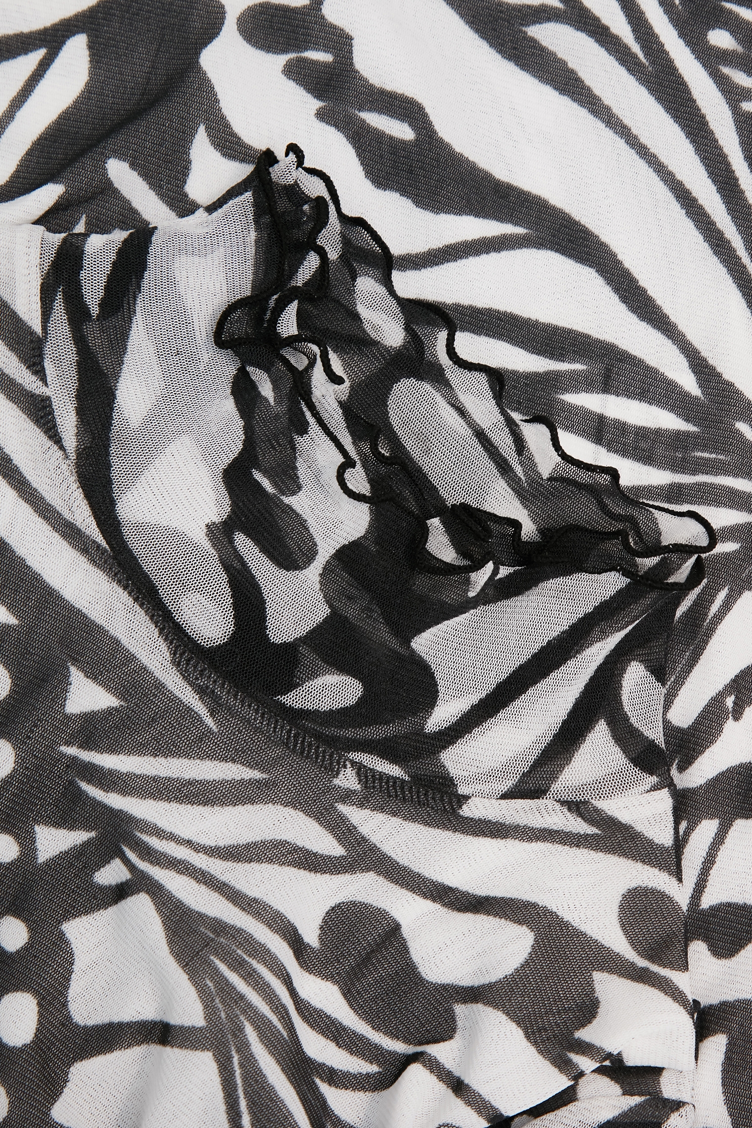 蝴蝶圖騰印花高領上衣蝴蝶圖騰印花高領上衣,上衣,秋冬穿搭