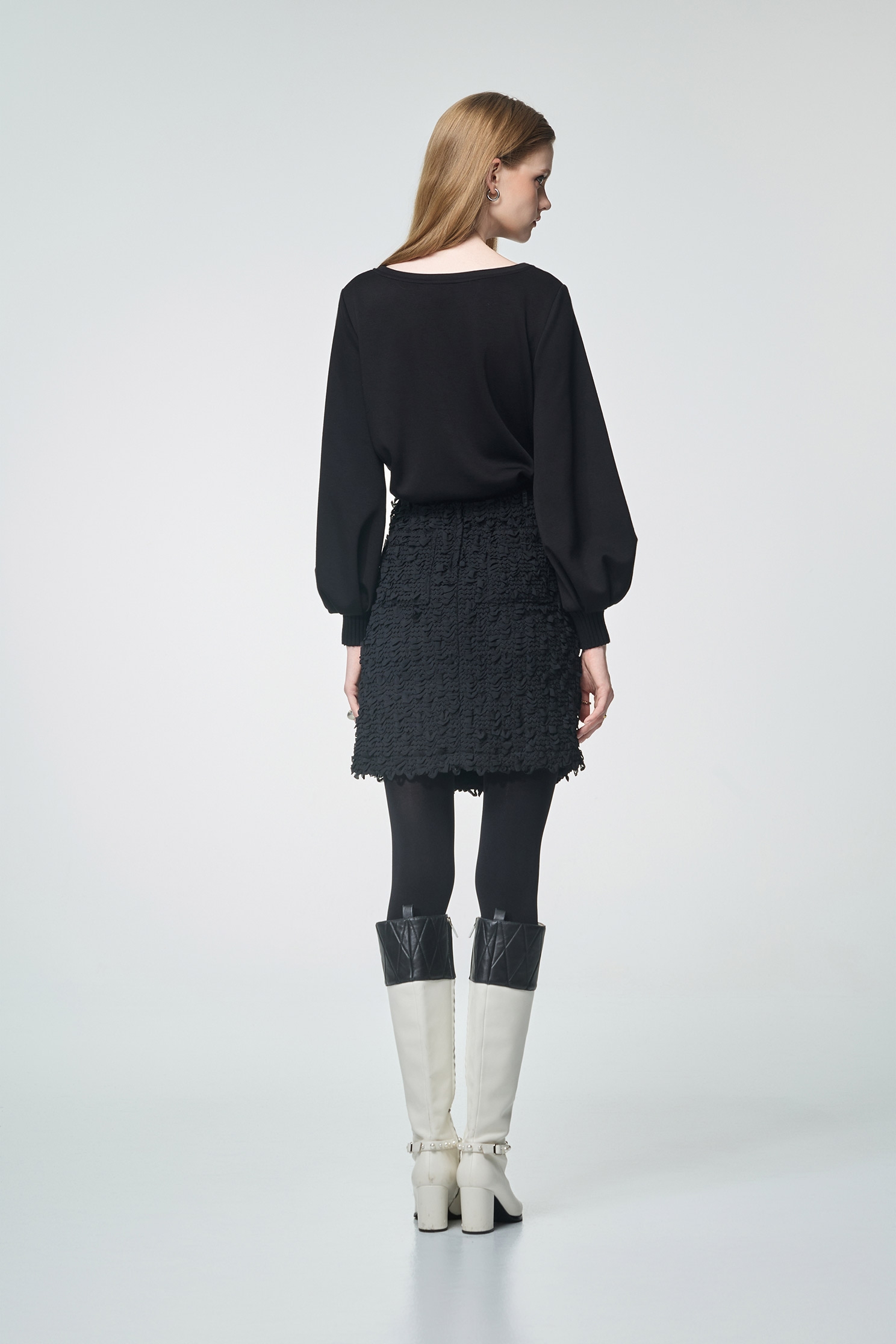 珍珠花片蝴蝶繡花單品上衣珍珠花片蝴蝶繡花單品上衣,上衣,珍珠,秋冬穿搭,約會特輯,繡花,花花世界