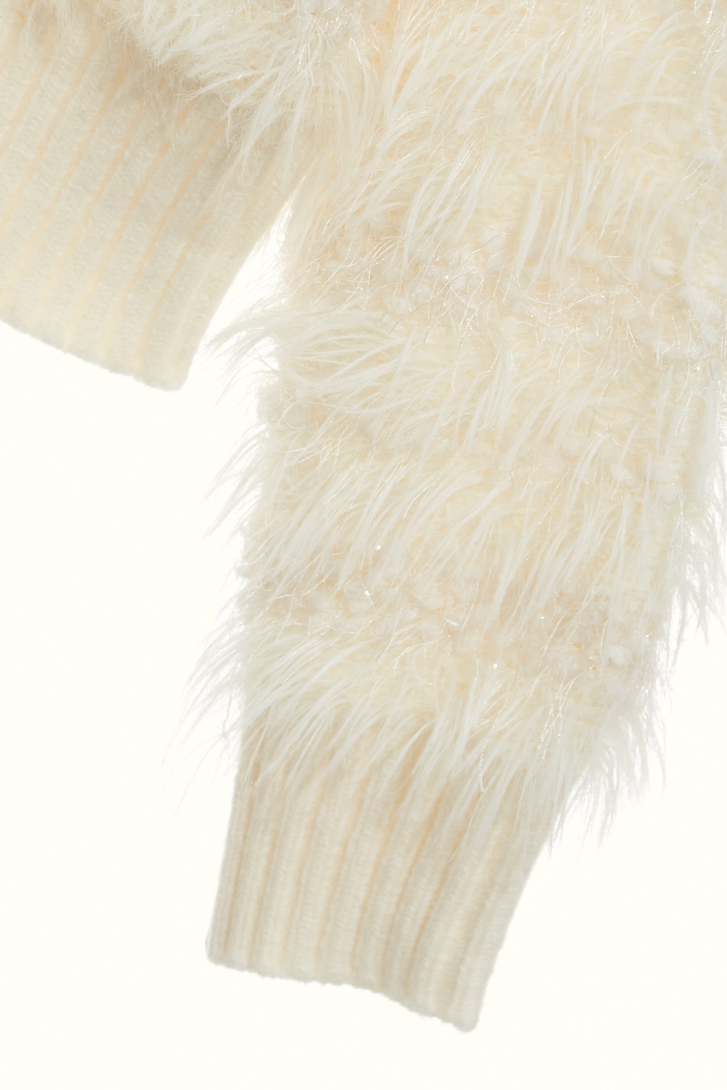 光澤感崁亮片毛海針織上衣光澤感崁亮片毛海針織上衣,上衣,秋冬穿搭,約會特輯,針織,針織衫