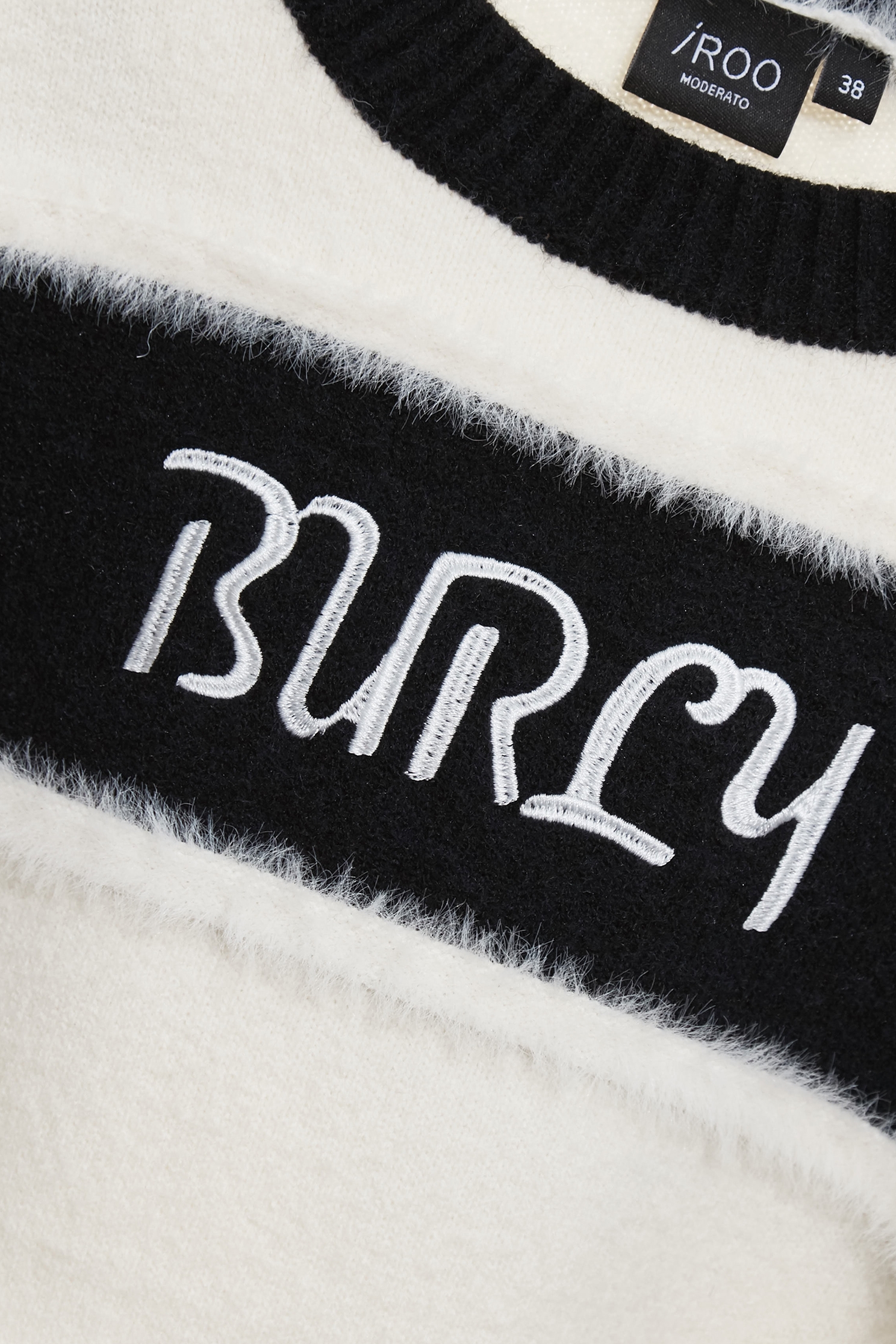 仿貂毛立體崁條黑白撞色針織仿貂毛立體崁條黑白撞色針織,上班OL穿搭,秋冬穿搭,約會特輯,繡花,針織,針織衫