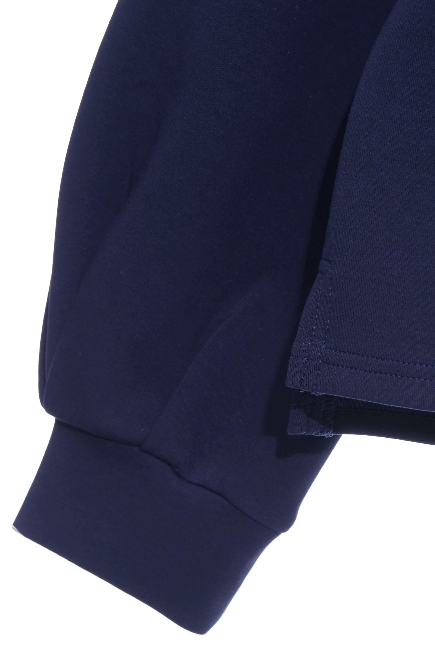 簍空蝴蝶結造型上衣簍空蝴蝶結造型上衣,上班OL穿搭,上衣,刺繡,秋冬穿搭,蝴蝶結