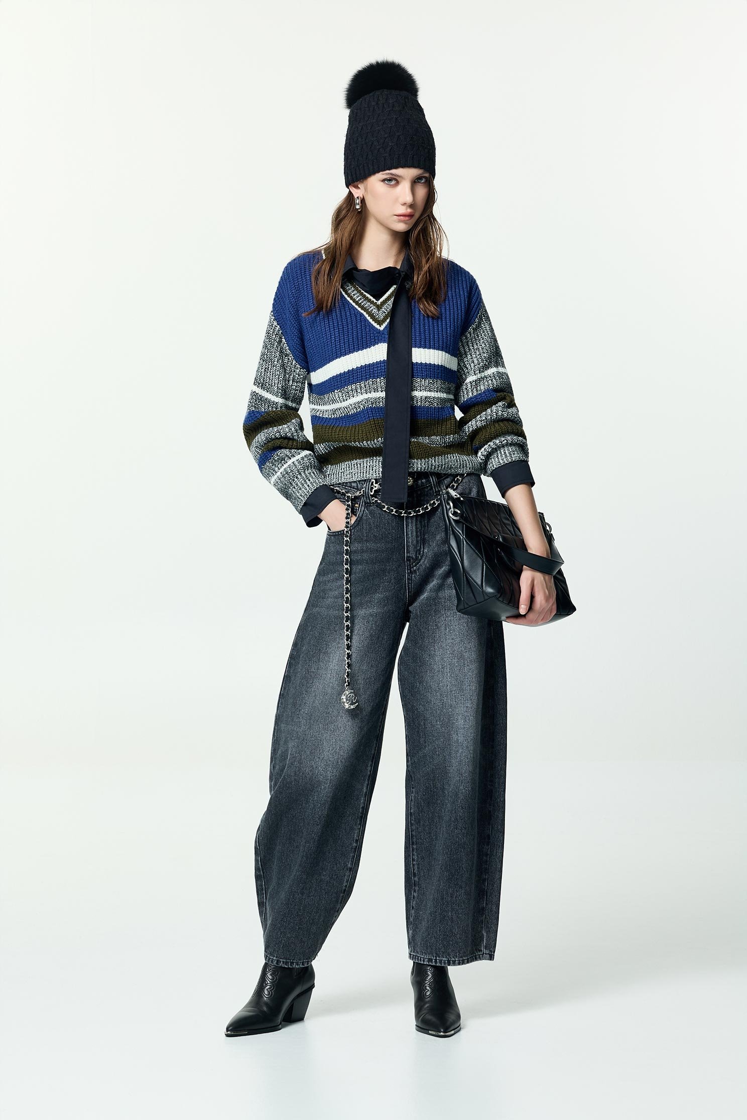 復古藍拼色針織上衣復古藍拼色針織上衣,上衣,條紋,秋冬穿搭,針織,針織衫