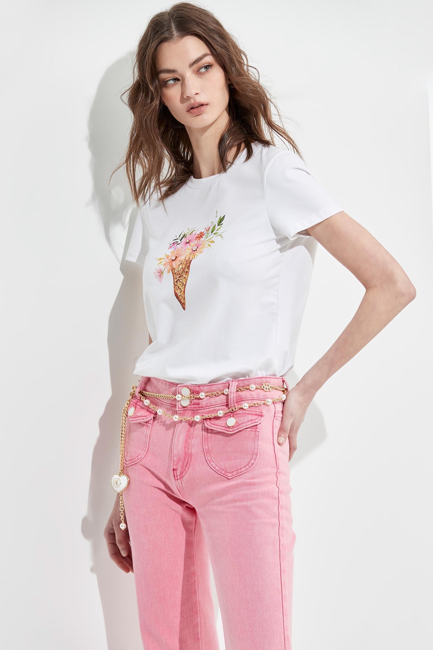 甜筒花束印花T恤上衣甜筒花束印花T恤上衣,T-Shirt,上衣,春夏穿搭,白色上衣,純棉