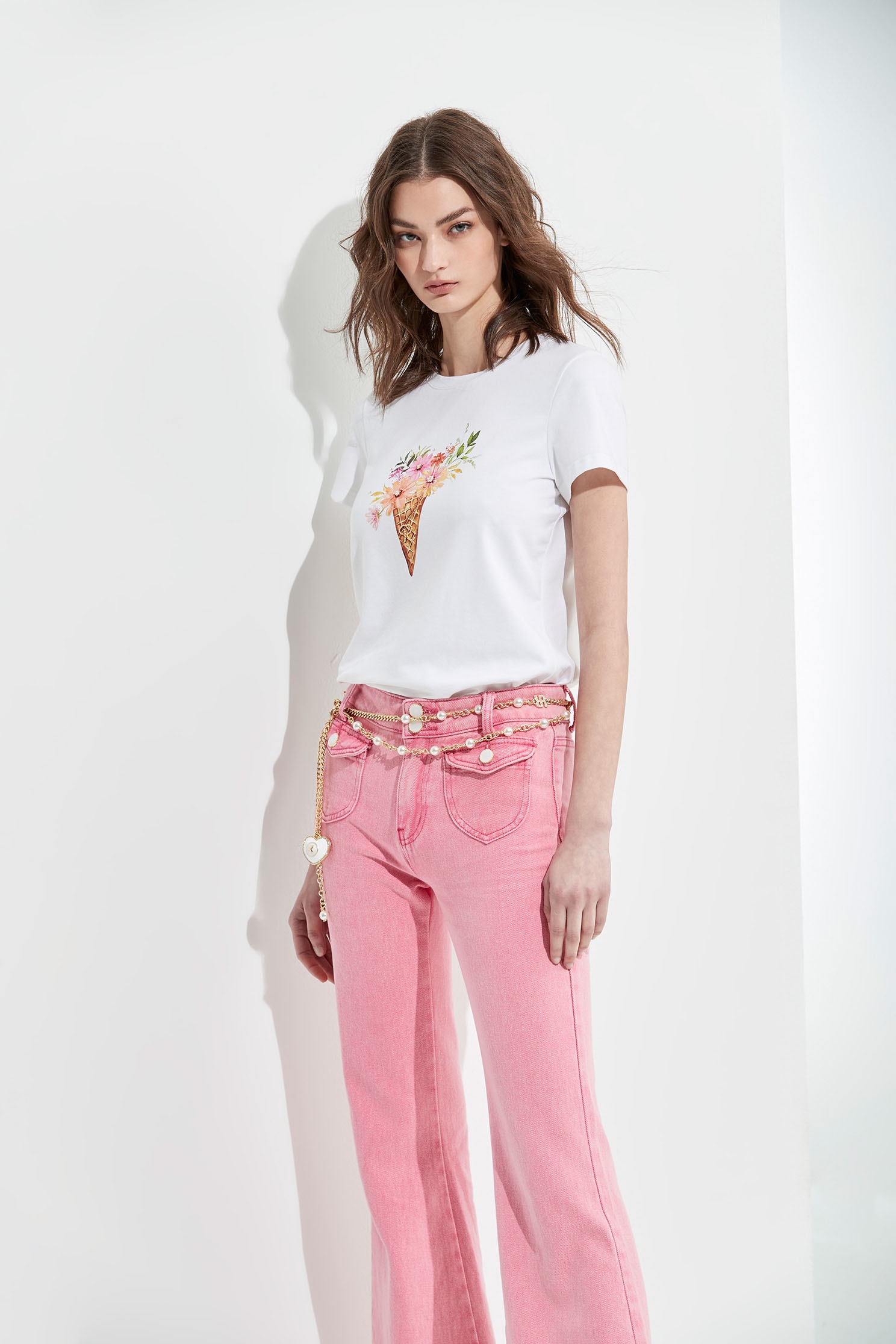 甜筒花束印花T恤上衣甜筒花束印花T恤上衣,T-Shirt,上衣,春夏穿搭,白色上衣,純棉