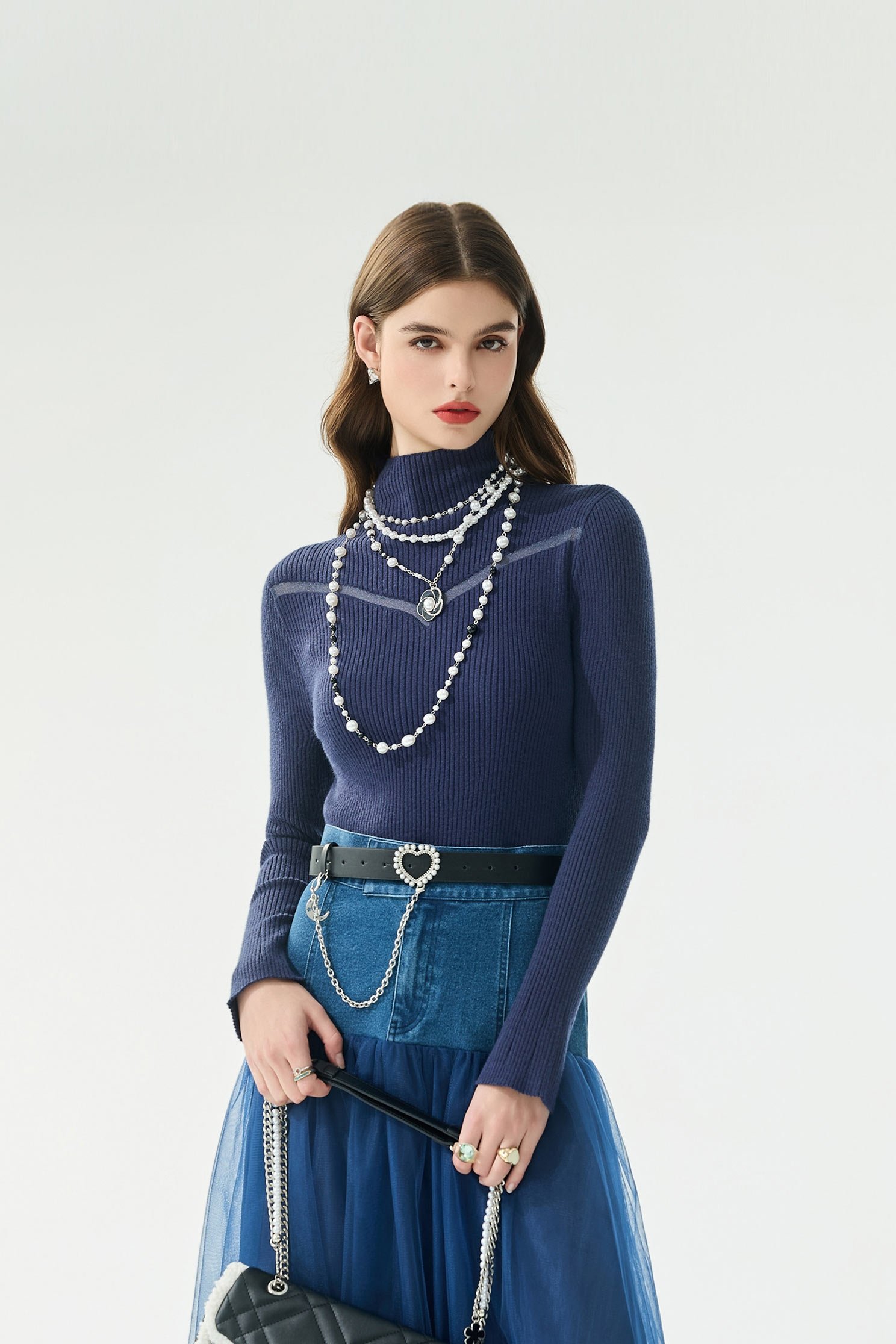 簍空Ｖ造型針織上衣簍空Ｖ造型針織上衣,上衣,內搭上衣,秋冬穿搭,針織,針織衫