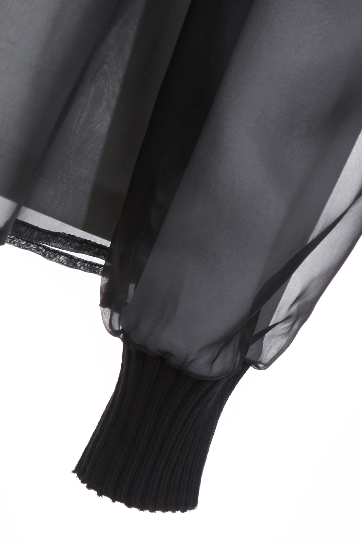 雙層異材透視愛心印花單品雙層異材透視愛心印花單品,上衣,秋冬穿搭,黑色上衣