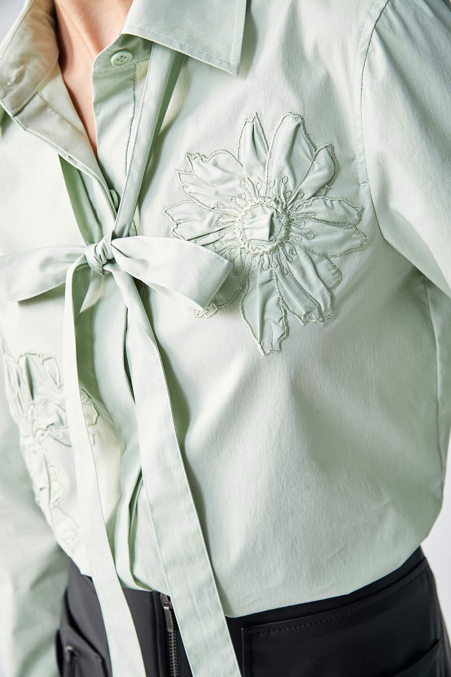 立體花卉刺繡襯衫立體花卉刺繡襯衫