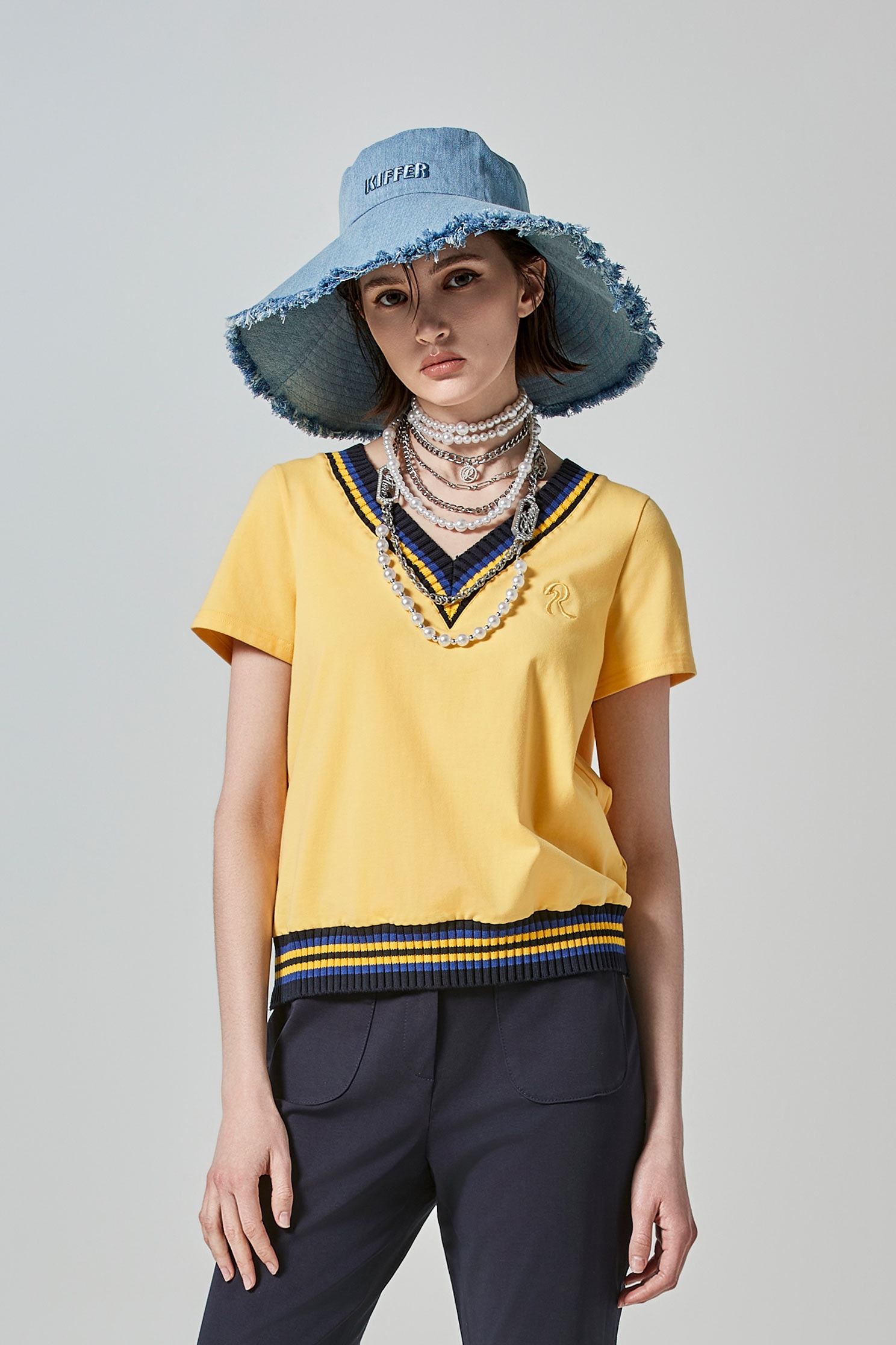 太陽黃拼色羅紋T太陽黃拼色羅紋T,T-Shirt,上衣,人氣商品,春夏穿搭,純棉,繡花