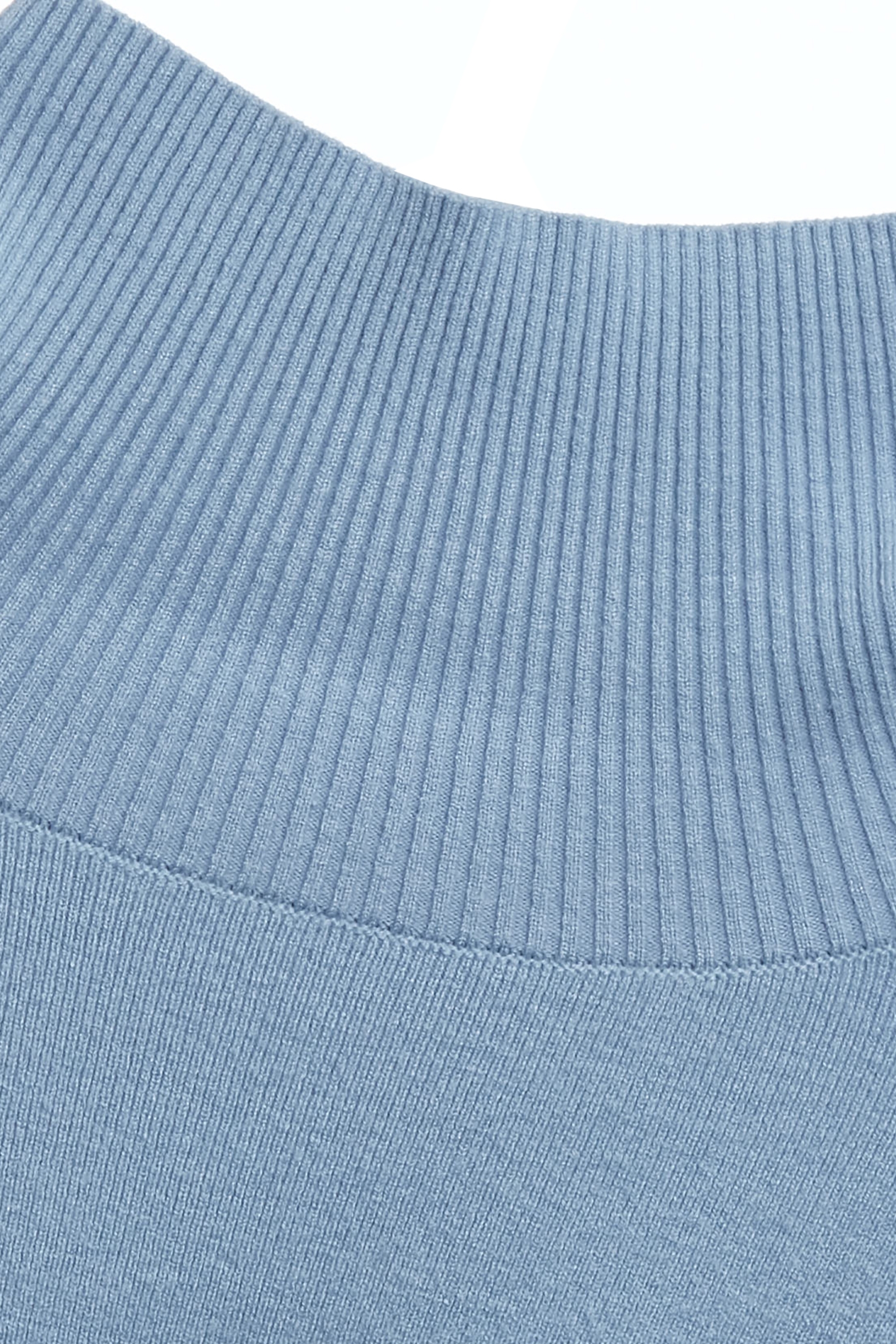 珍珠藍漸層染針織上衣珍珠藍漸層染針織上衣,上衣,春夏穿搭,珍珠,針織,針織衫