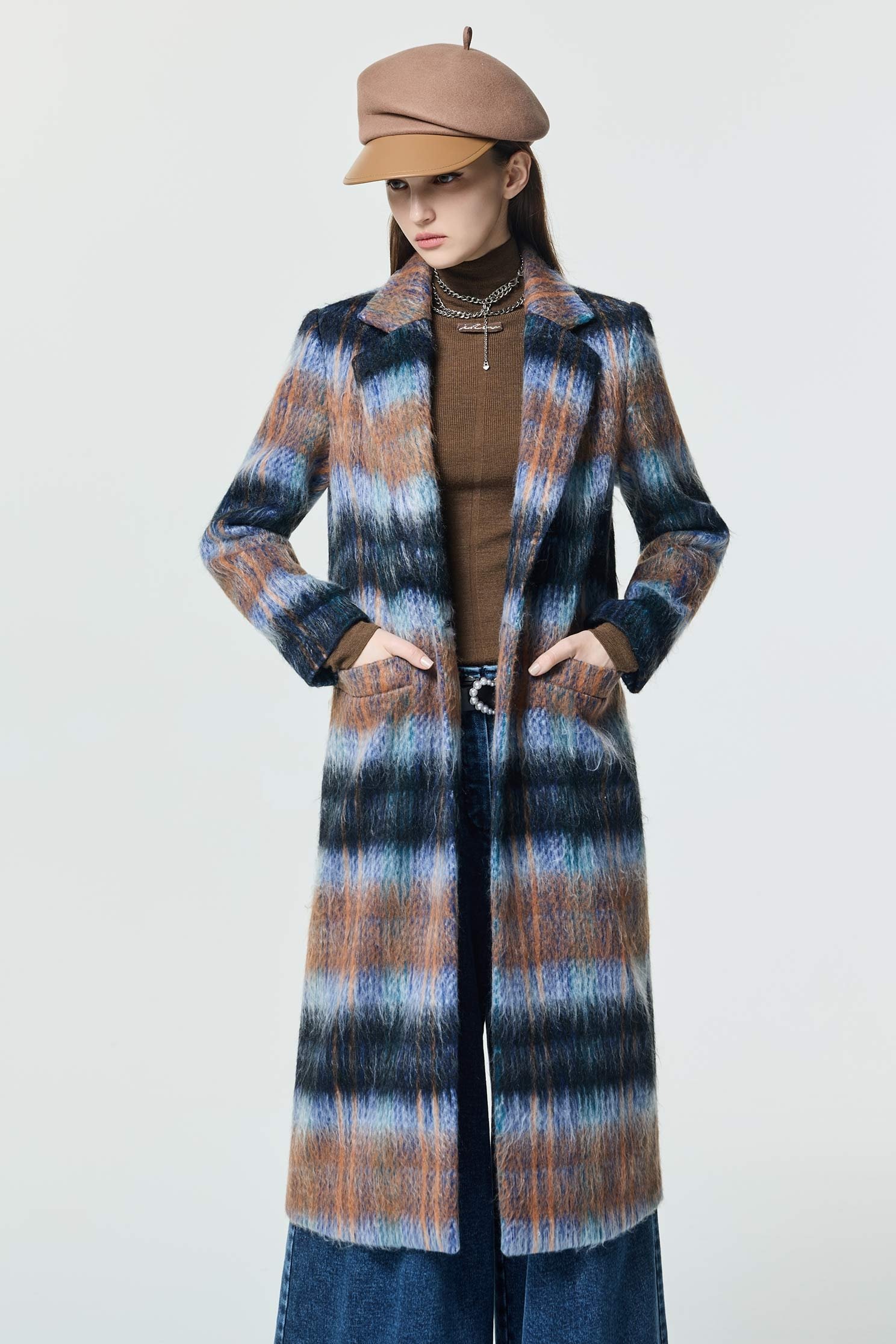 焦糖色一體成型針織上衣焦糖色一體成型針織上衣,上班OL穿搭,上衣,春夏穿搭,簡約穿搭,約會特輯,針織,針織上衣,針織衫