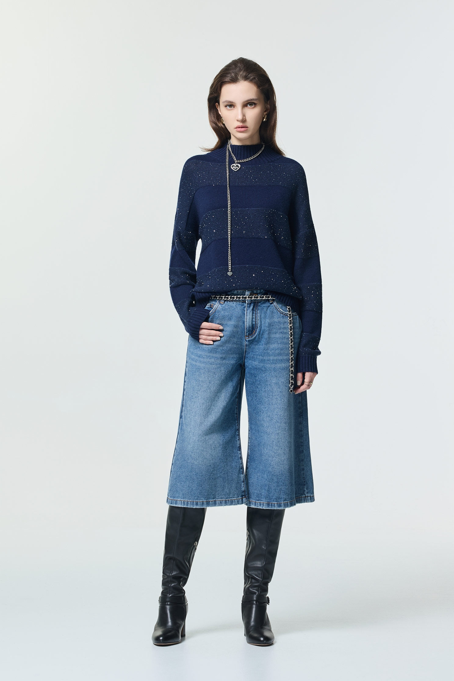 光澤感正反針針織上衣光澤感正反針針織上衣,上衣,春夏穿搭,針織,針織衫